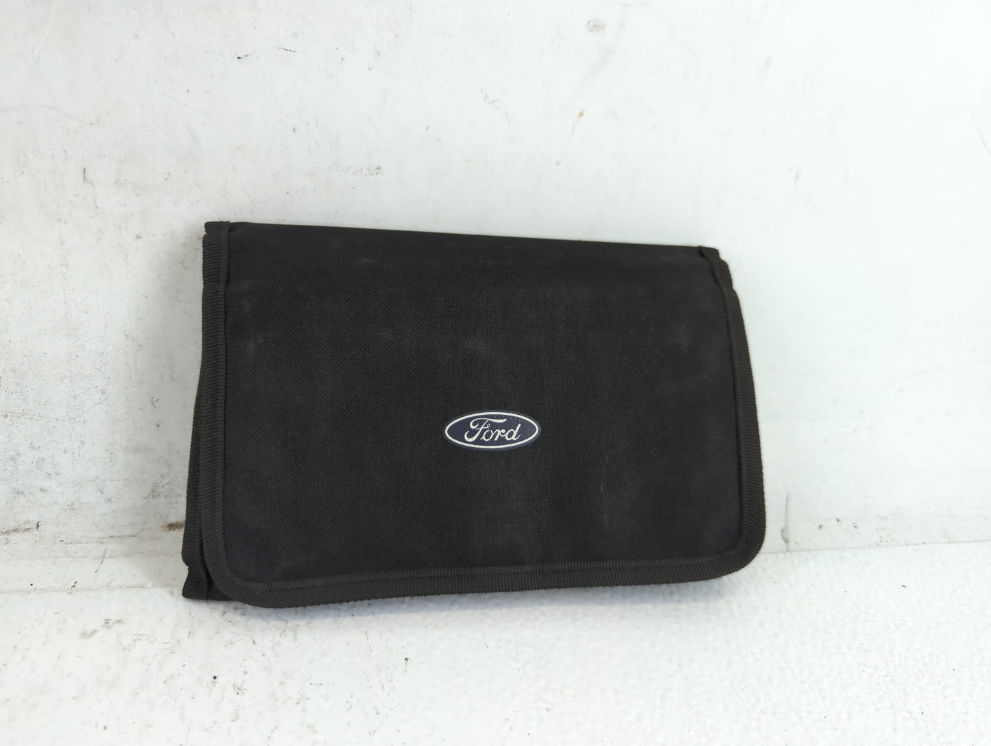 2018 Ford Fusion Owners Manual Book Guide P/N:JE5J 19A321 HB OEM Used Auto Parts - Oemusedautoparts1.com
