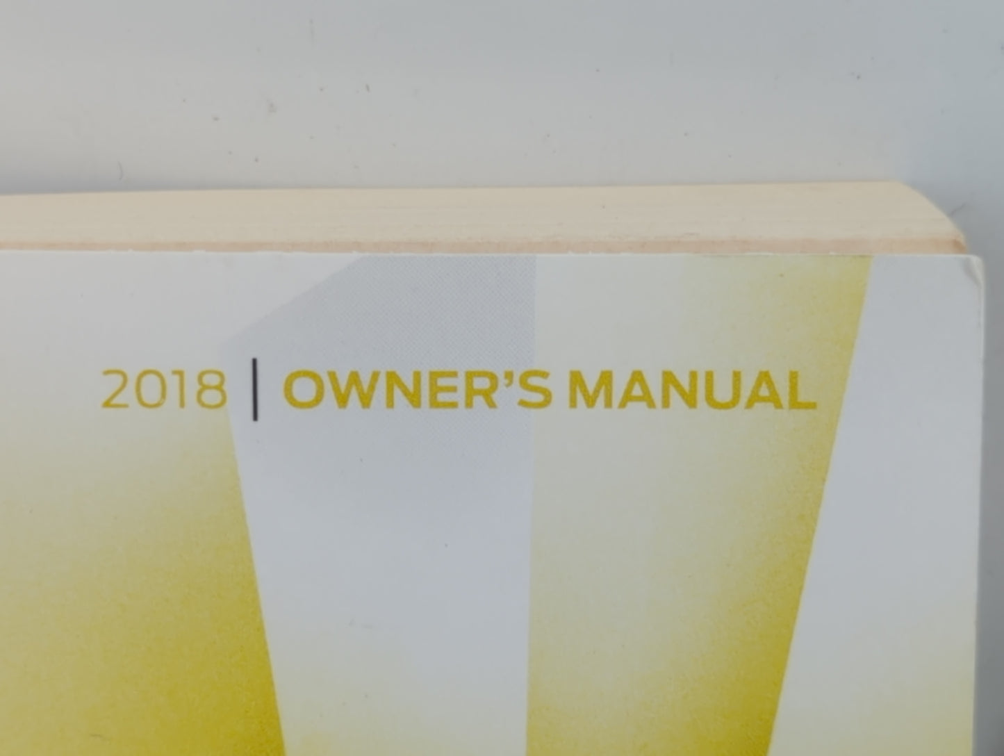 2018 Ford Fusion Owners Manual Book Guide P/N:JE5J 19A321 AB OEM Used Auto Parts - Oemusedautoparts1.com