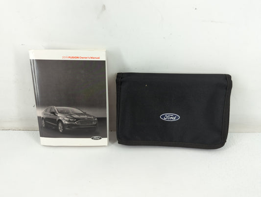 2018 Ford Fusion Owners Manual Book Guide P/N:KE5J 19A321 AA OEM Used Auto Parts - Oemusedautoparts1.com