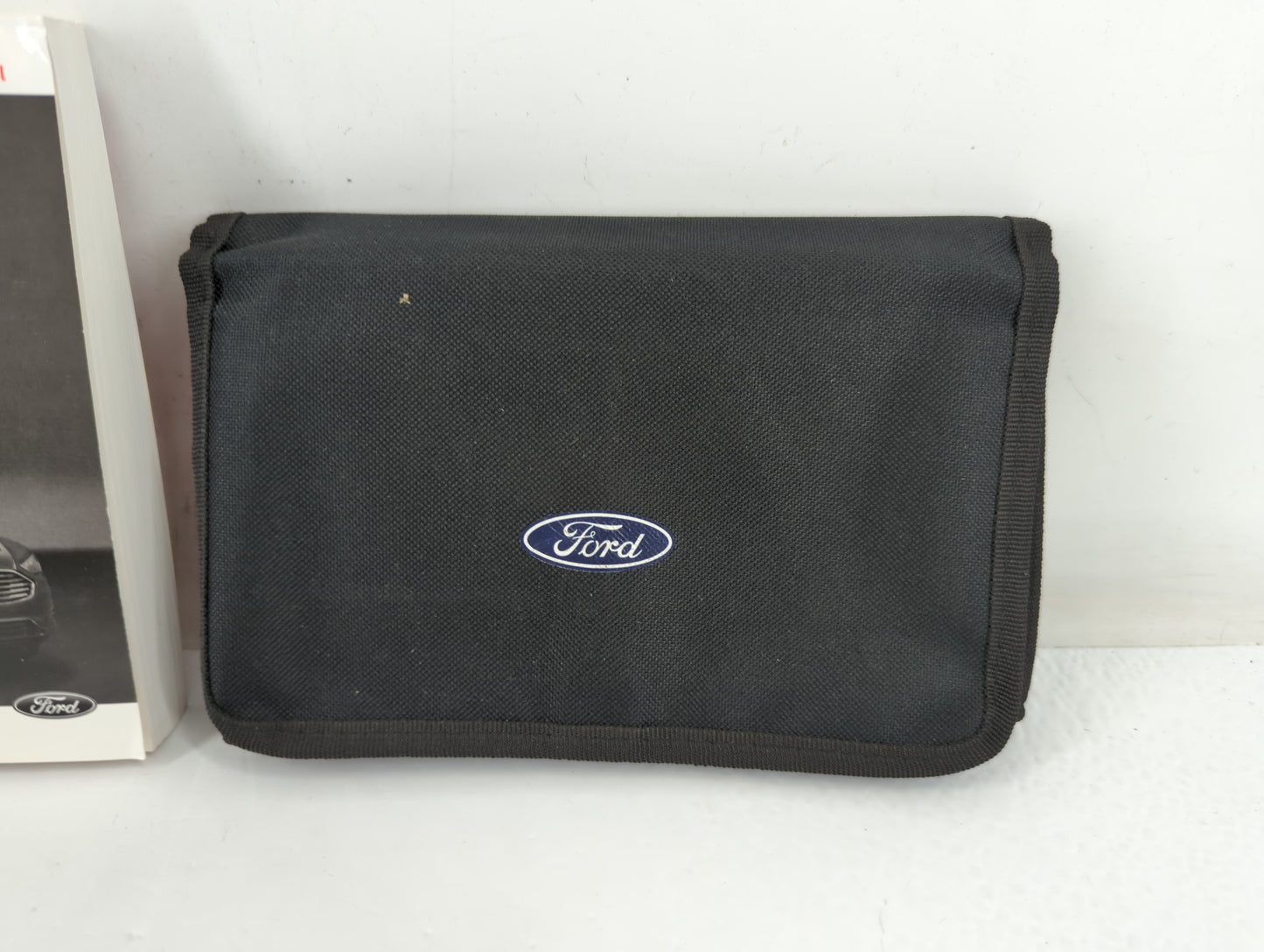 2018 Ford Fusion Owners Manual Book Guide P/N:KE5J 19A321 AA OEM Used Auto Parts - Oemusedautoparts1.com