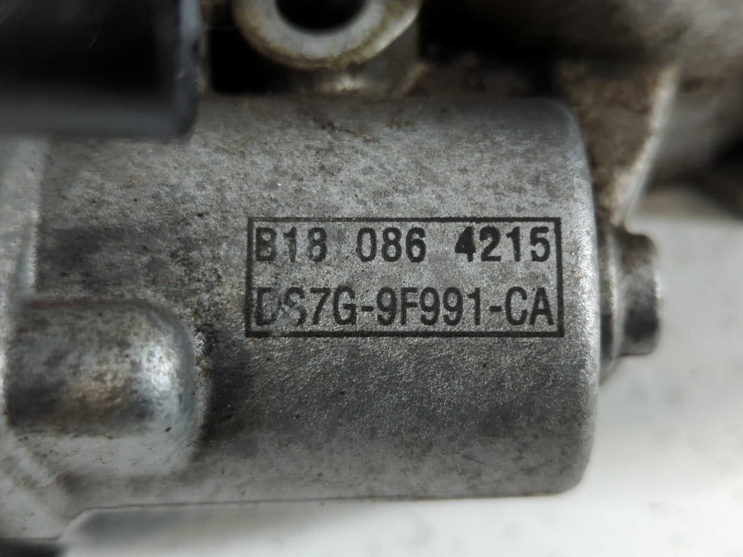 2014-2020 Ford Fusion Throttle Body P/N:DS7G-9F991-CA B18 086 4215 Fits Fits 2014 2015 2016 2017 2018 2019 2020 OEM Used Aut