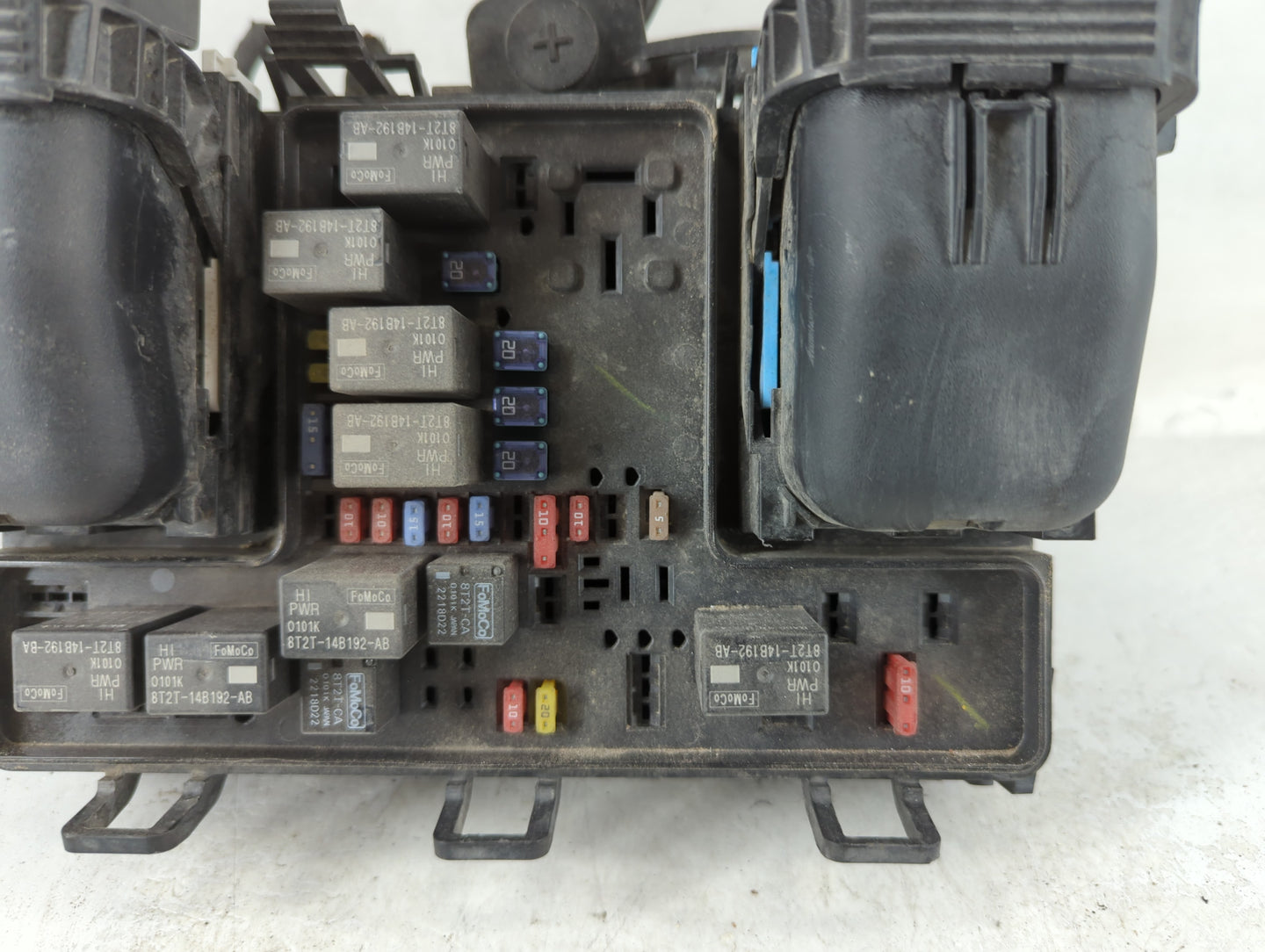 2017-2020 Ford Fusion Fusebox Fuse Box Panel Relay Module P/N:HG9T14D068AD_01 Fits Fits 2017 2018 2019 2020 OEM Used Auto Pa