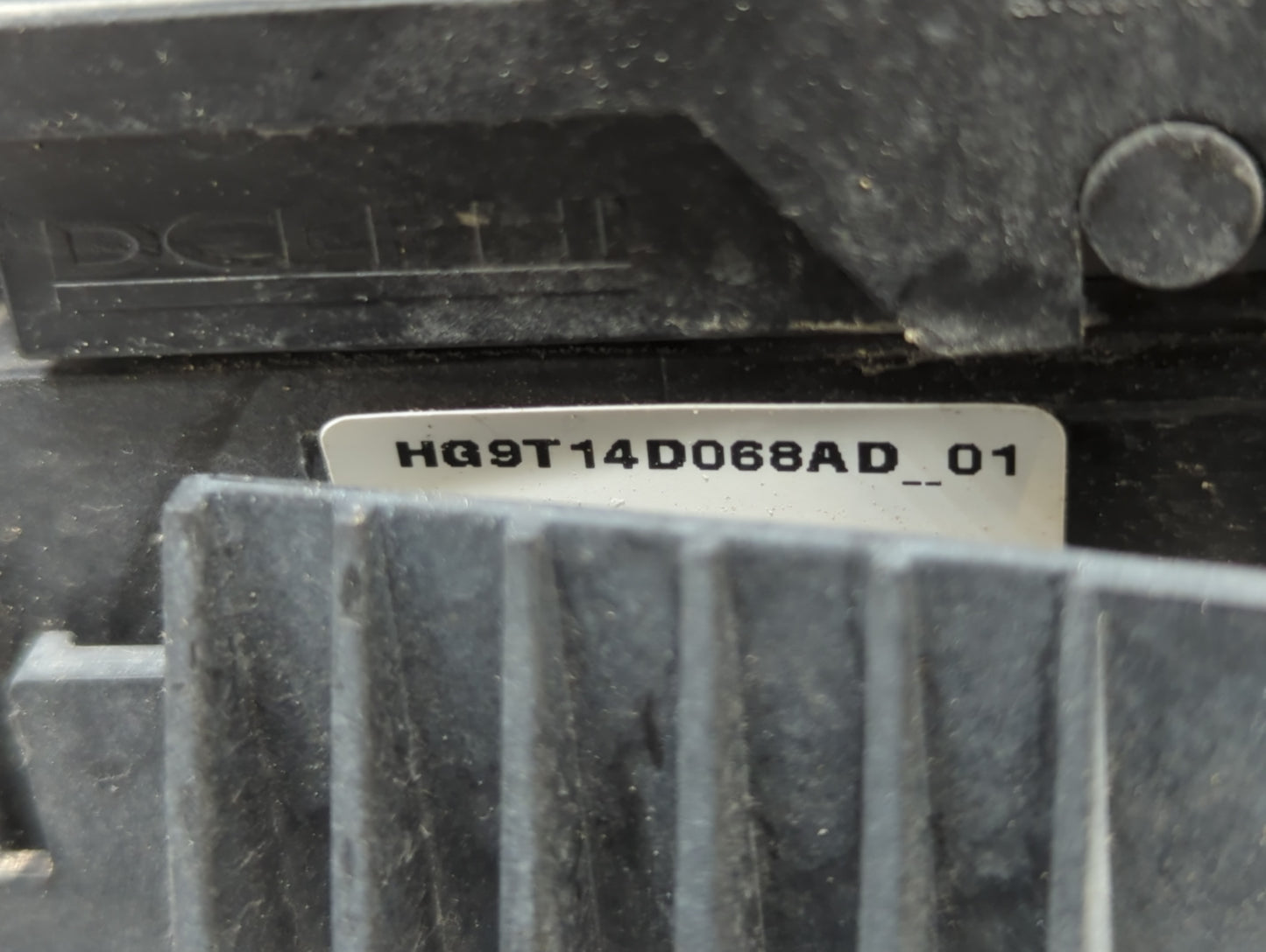 2017-2020 Ford Fusion Fusebox Fuse Box Panel Relay Module P/N:HG9T14D068AD_01 Fits Fits 2017 2018 2019 2020 OEM Used Auto Pa