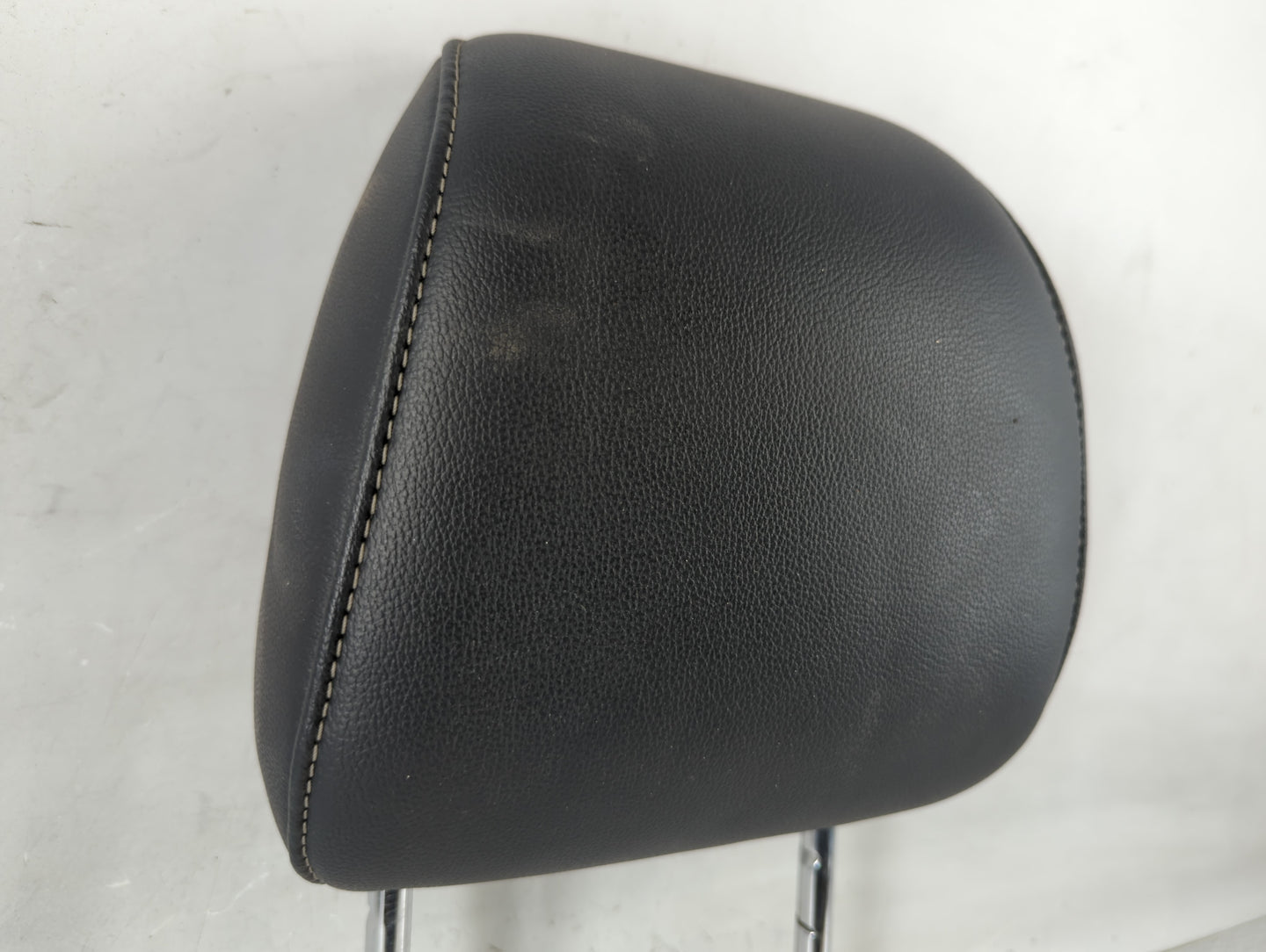 2018 Ford Fusion Headrest Head Rest Front Driver Passenger Seat Fits OEM Used Auto Parts - Oemusedautoparts1.com