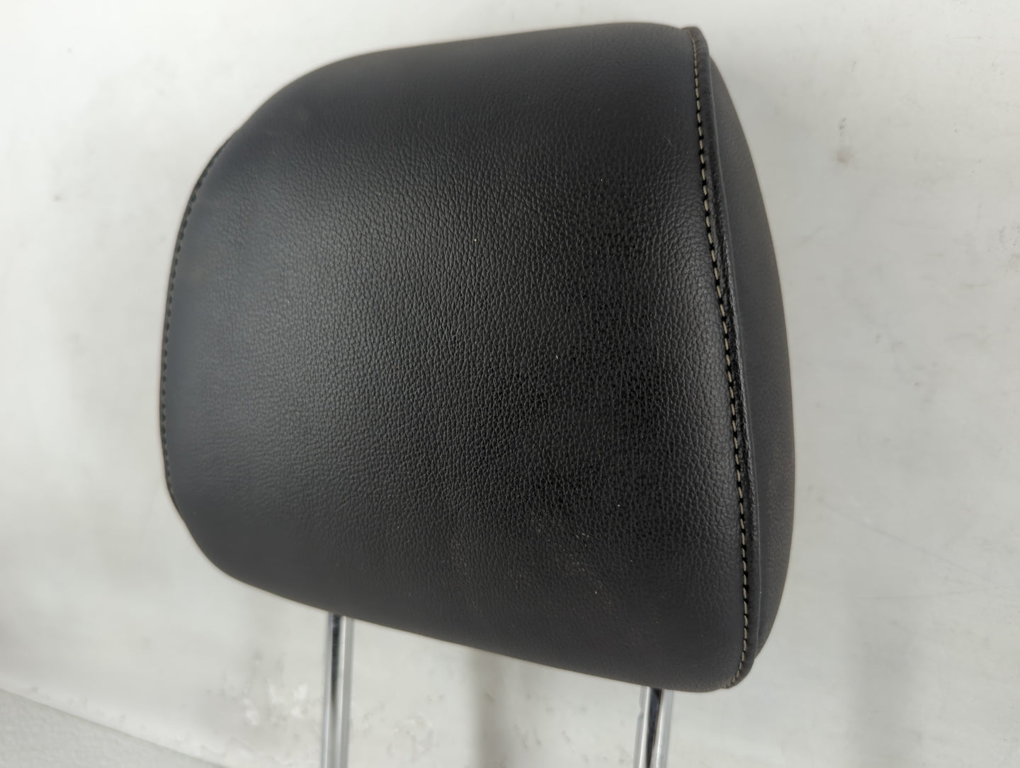 2018 Ford Fusion Headrest Head Rest Front Driver Passenger Seat Fits OEM Used Auto Parts - Oemusedautoparts1.com