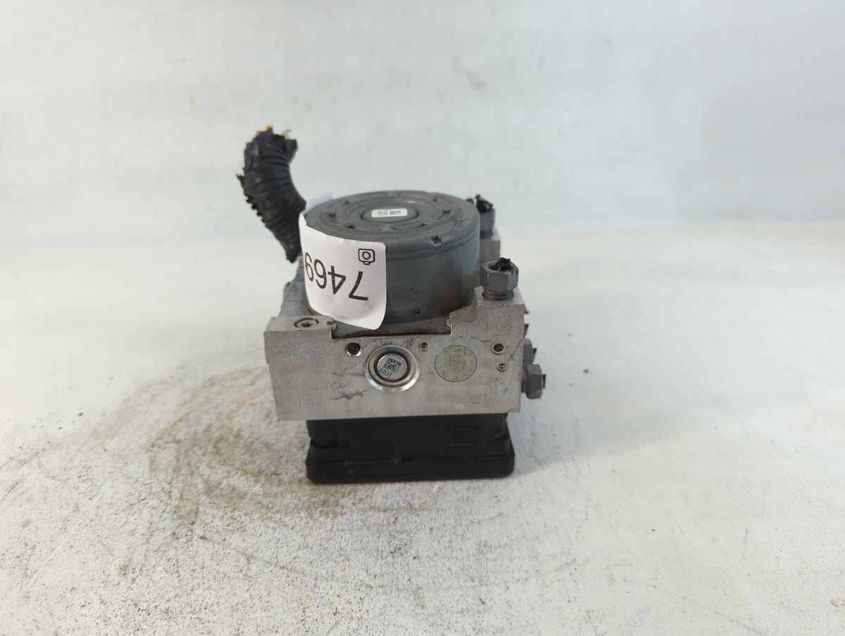2017-2018 Ford Fusion Anti-Lock Brake ABS Pump Module Actuator OEM P/N:HG9C-2B373-BH Fits Fits 2017 2018 OEM Used Auto Parts