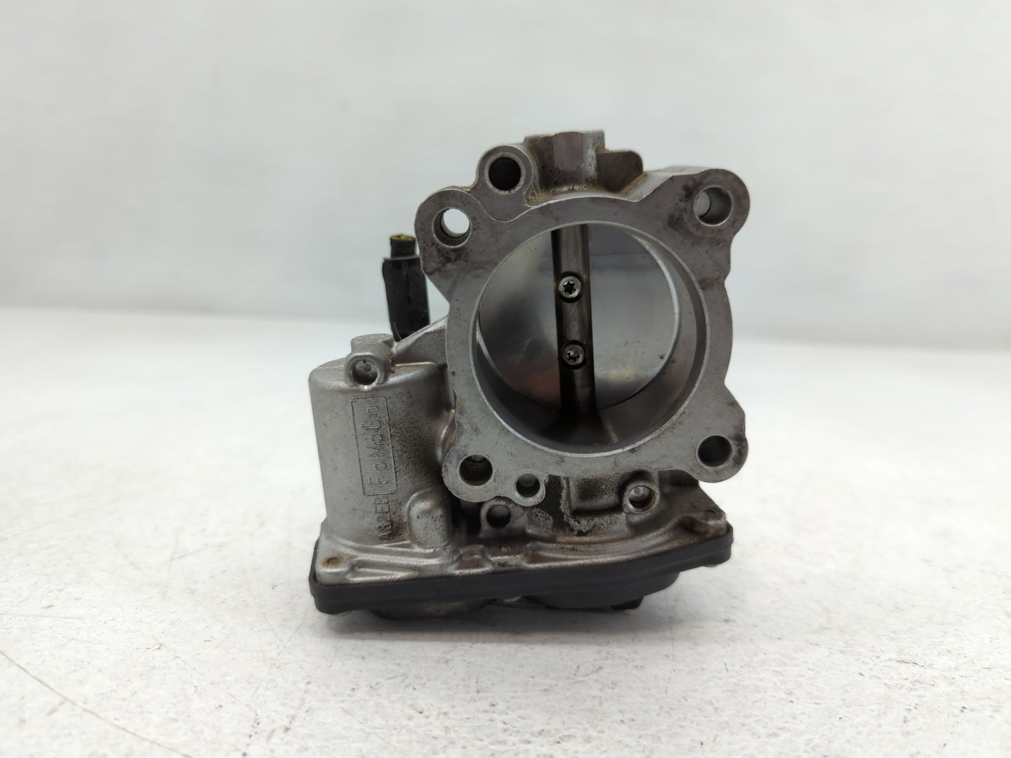 2014-2020 Ford Fusion Throttle Body P/N:DS7G-9F991-CA B18 116 4982 Fits Fits 2014 2015 2016 2017 2018 2019 2020 OEM Used Aut