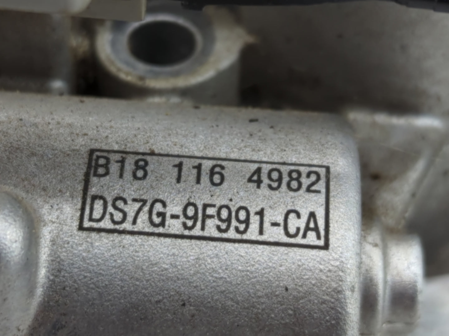 2014-2020 Ford Fusion Throttle Body P/N:DS7G-9F991-CA B18 116 4982 Fits Fits 2014 2015 2016 2017 2018 2019 2020 OEM Used Aut