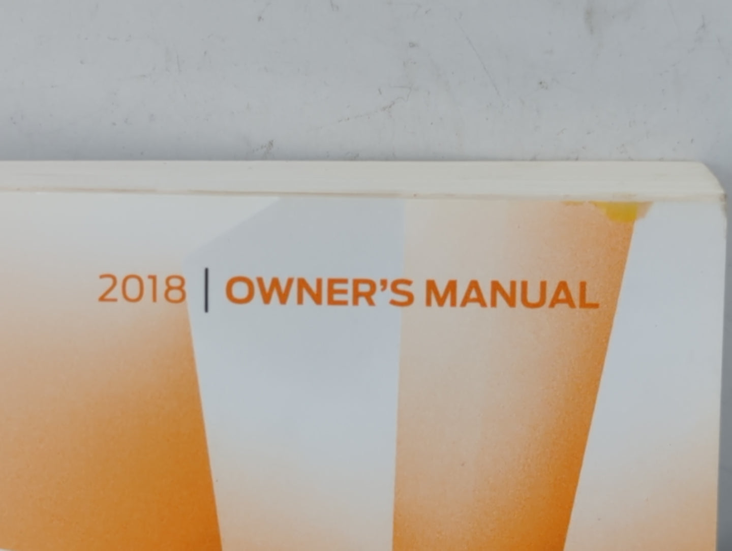 2018 Ford Fusion Owners Manual Book Guide P/N:JE5J19A321AB OEM Used Auto Parts - Oemusedautoparts1.com