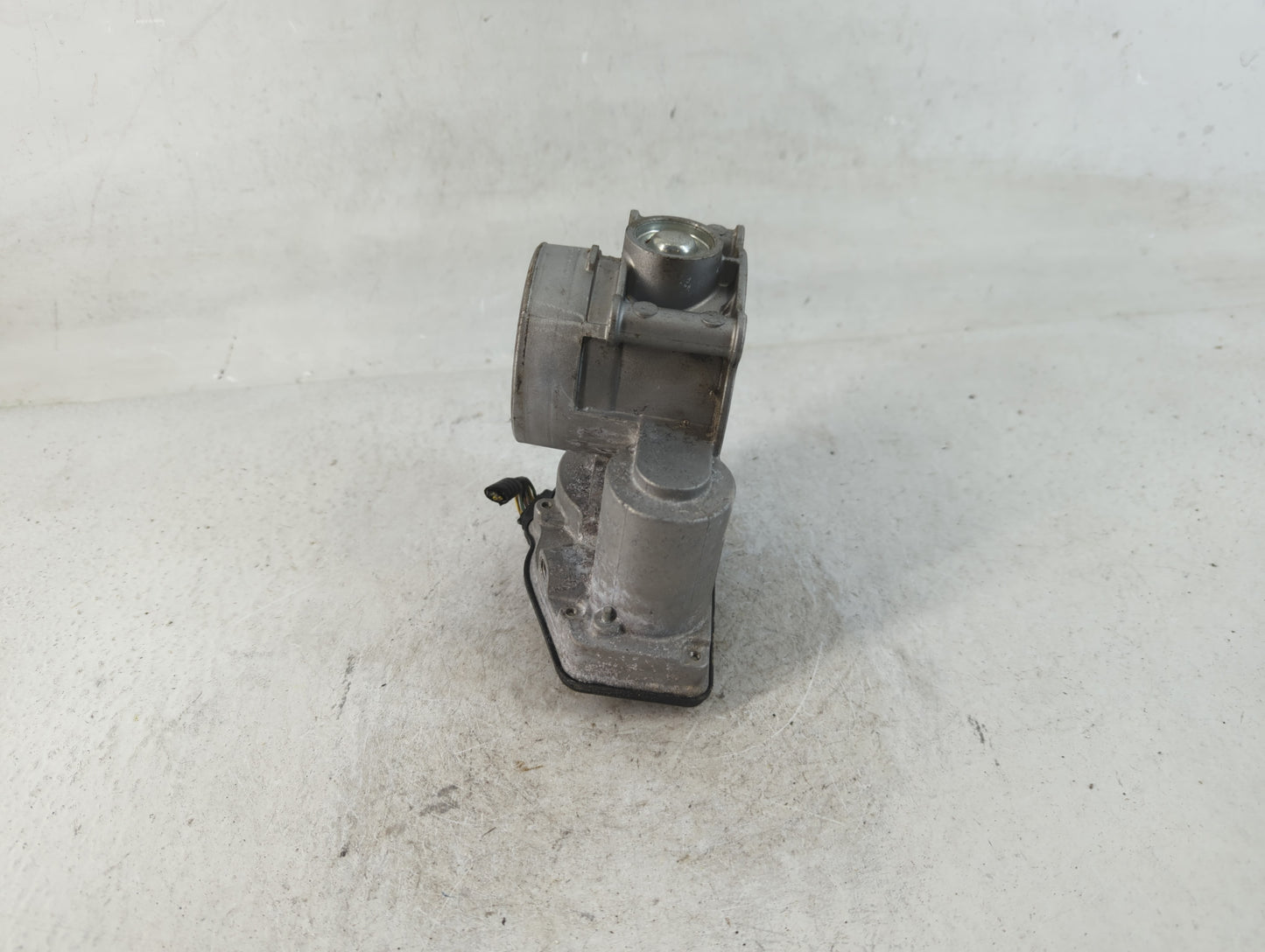 2013-2020 Ford Fusion Throttle Body P/N:DS7E-9F991-AJ Fits Fits 2013 2014 2015 2016 2017 2018 2019 2020 2021 2022 OEM Used A