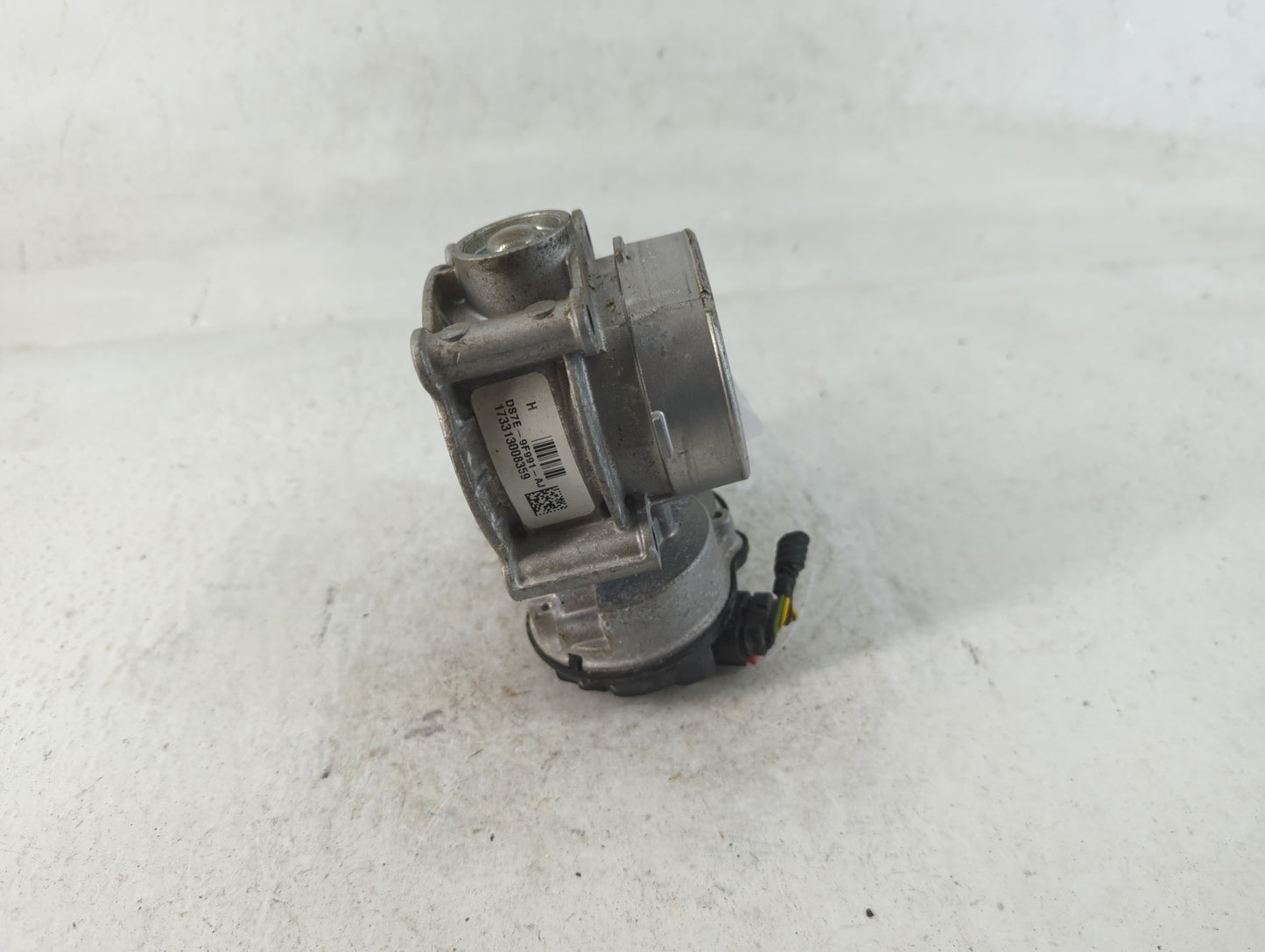 2013-2020 Ford Fusion Throttle Body P/N:DS7E-9F991-AJ Fits Fits 2013 2014 2015 2016 2017 2018 2019 2020 2021 2022 OEM Used A
