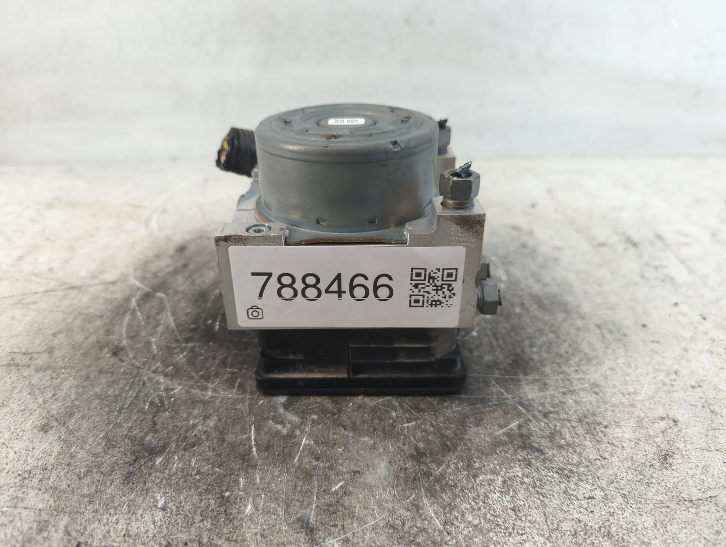 2017-2018 Ford Fusion ABS Pump Control Module Replacement P/N:HG9C-2B373-AH Fits Fits 2017 2018 OEM Used Auto Parts - Oemuse