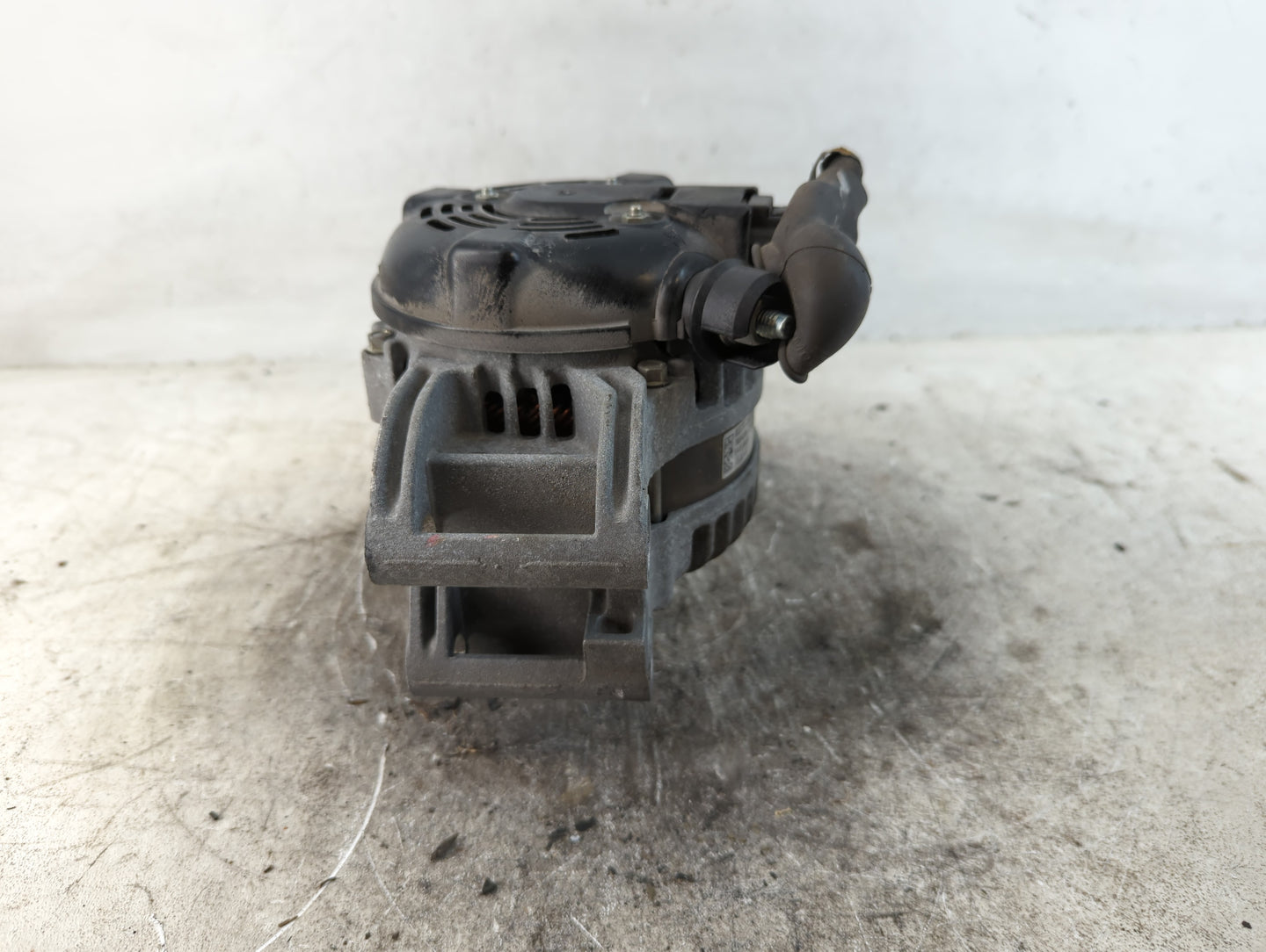2016-2020 Ford Fusion Alternator Replacement Generator Charging Assembly Engine OEM P/N:HS7T-10300-AA Fits OEM Used Auto Par