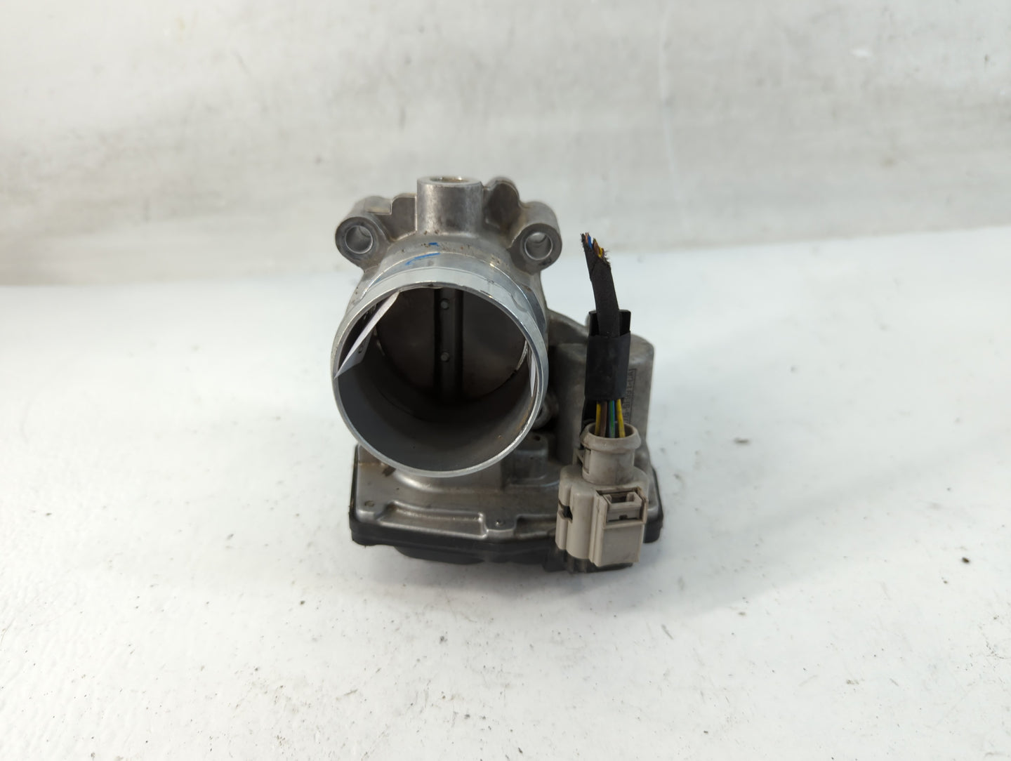 2014-2020 Ford Fusion Throttle Body P/N:B17 334 5668 DS7G-9F991-CA Fits Fits 2014 2015 2016 2017 2018 2019 2020 OEM Used Aut