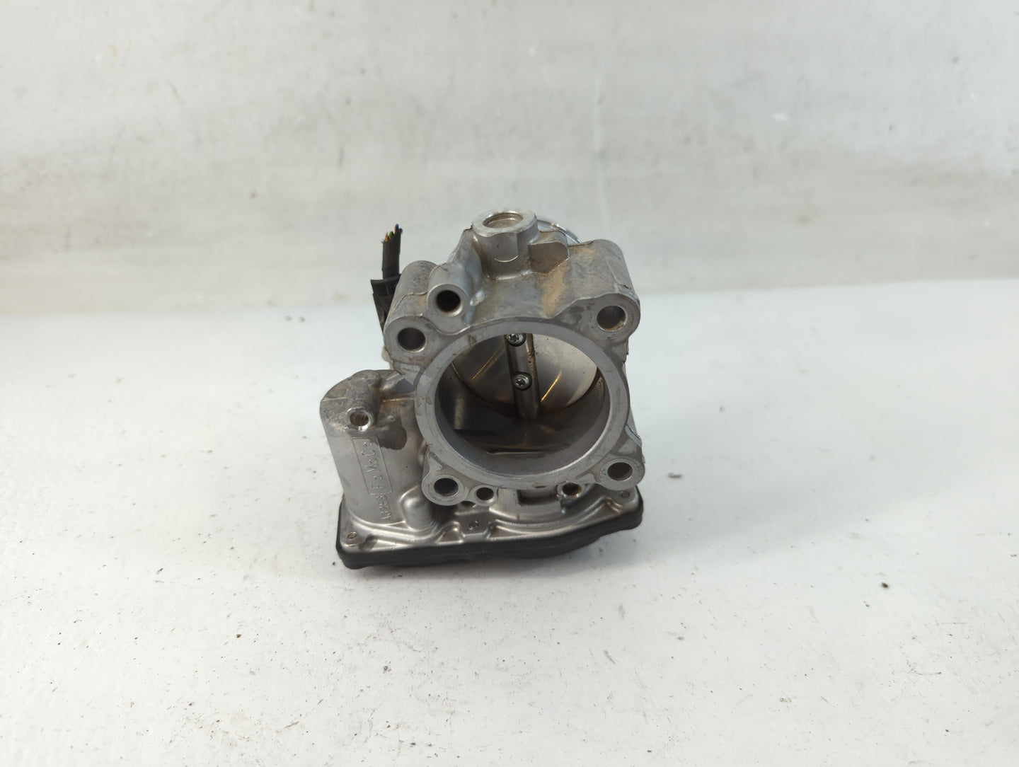 2014-2020 Ford Fusion Throttle Body P/N:B17 334 5668 DS7G-9F991-CA Fits Fits 2014 2015 2016 2017 2018 2019 2020 OEM Used Aut