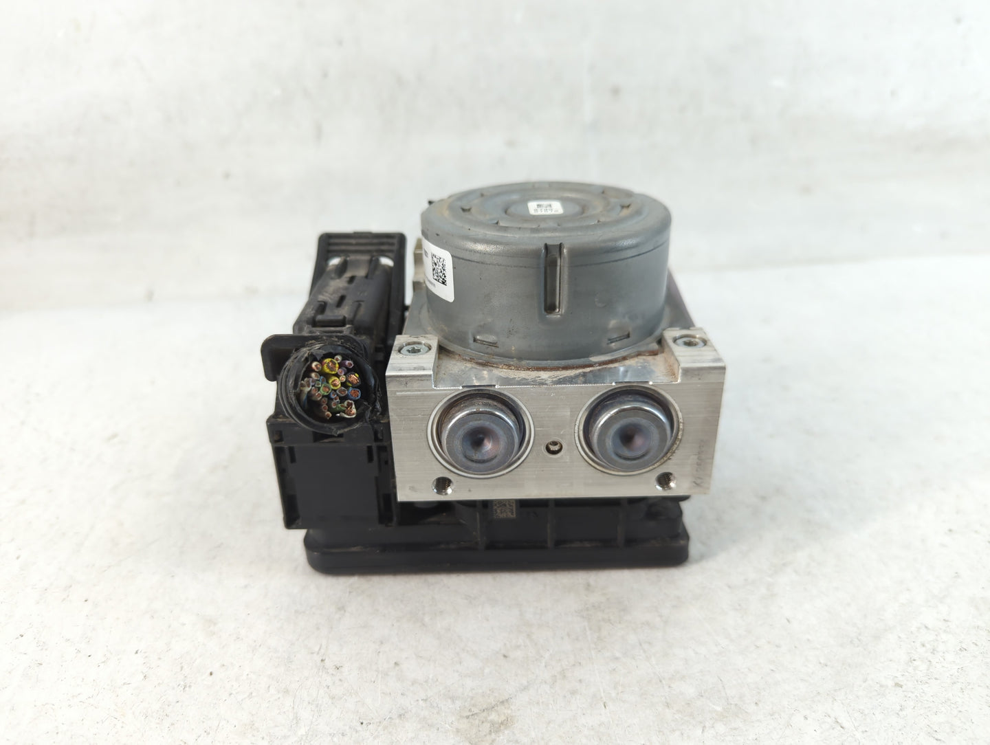 2017-2018 Ford Fusion ABS Pump Control Module Replacement P/N:HG9C-2B373-AH Fits Fits 2017 2018 OEM Used Auto Parts - Oemuse