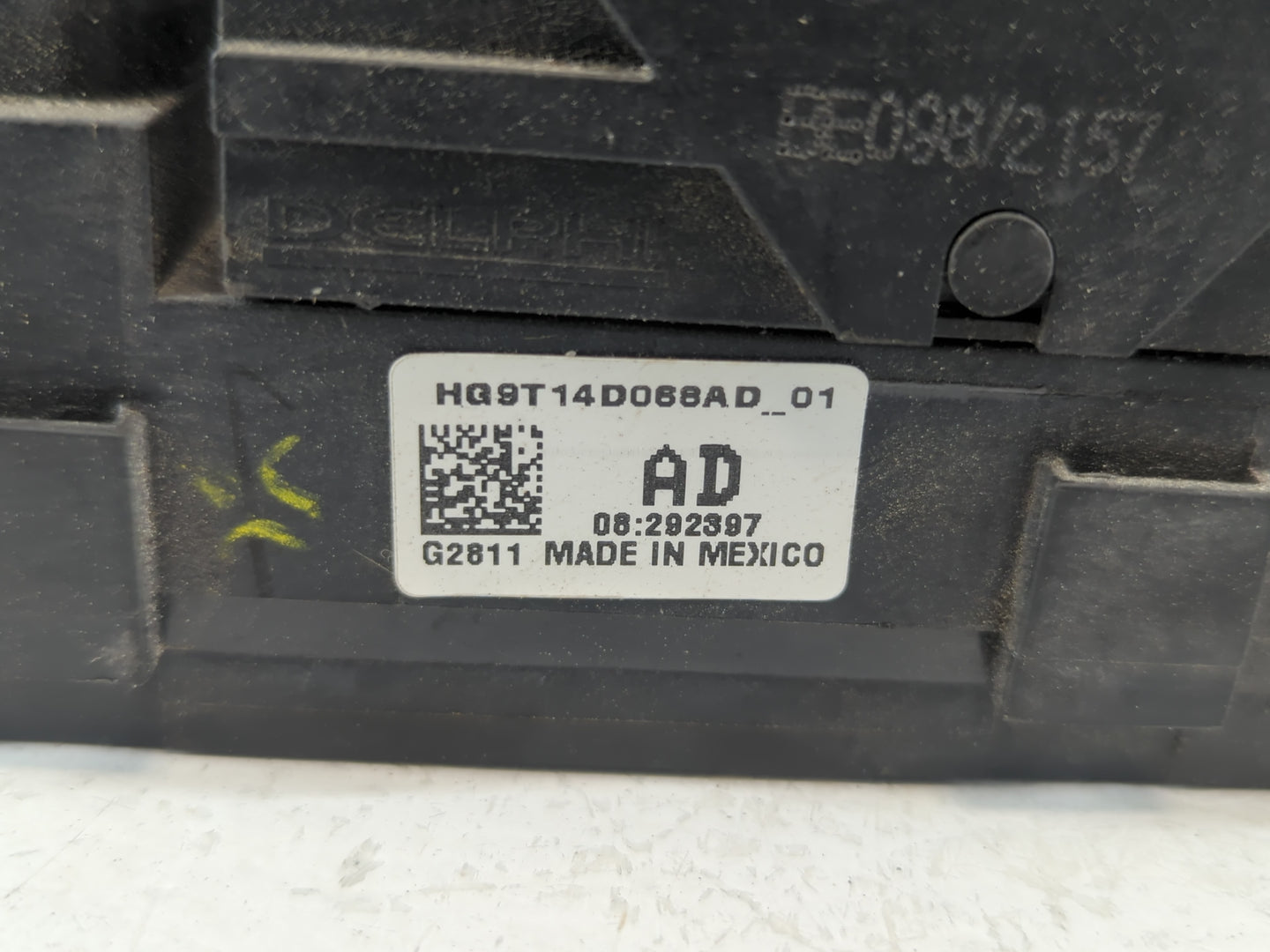 2017-2020 Ford Fusion Fusebox Fuse Box Panel Relay Module P/N:HG9T14D068AD Fits Fits 2017 2018 2019 2020 OEM Used Auto Parts