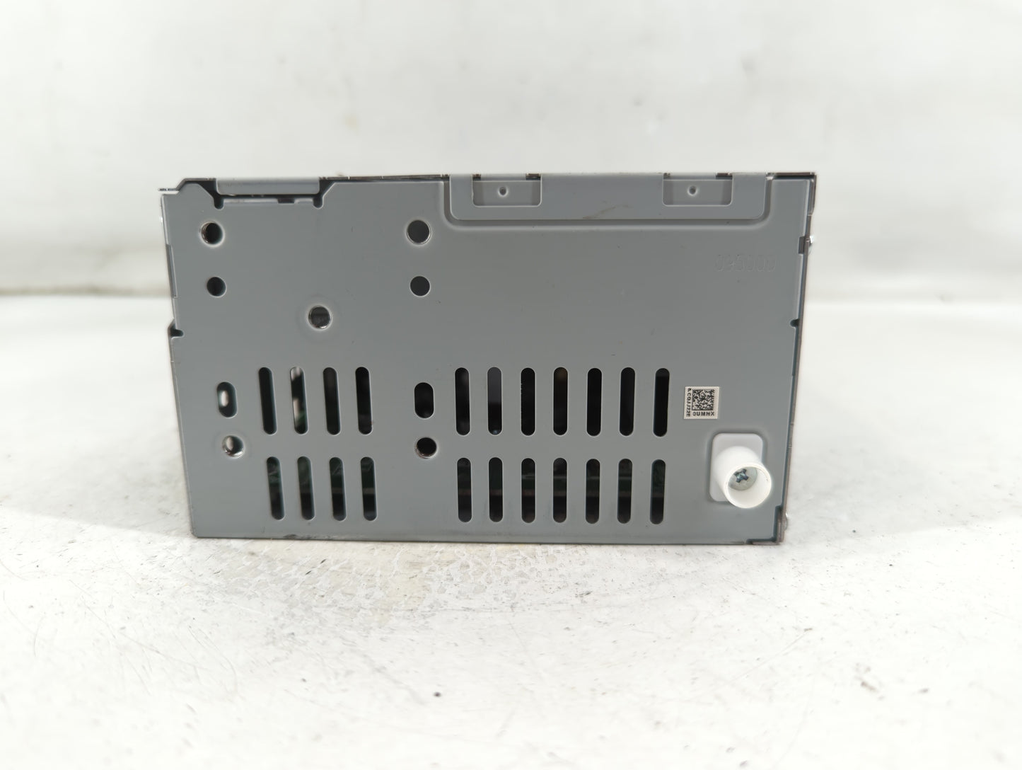 2017-2020 Ford Fusion Radio AM FM Cd Player Receiver Replacement P/N:CQ-JJ22E0UMH Fits Fits 2017 2018 2019 2020 OEM Used Aut