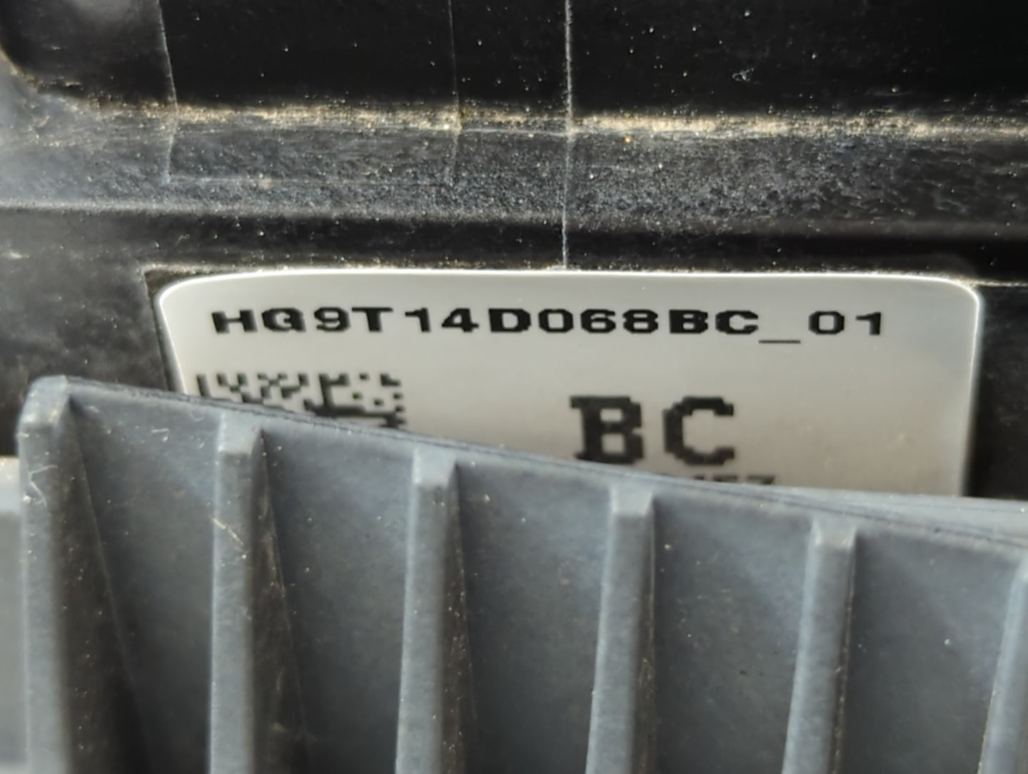 2017-2020 Ford Fusion Fusebox Fuse Box Panel Relay Module P/N:HG9T14D068BC Fits Fits 2017 2018 2019 2020 OEM Used Auto Parts