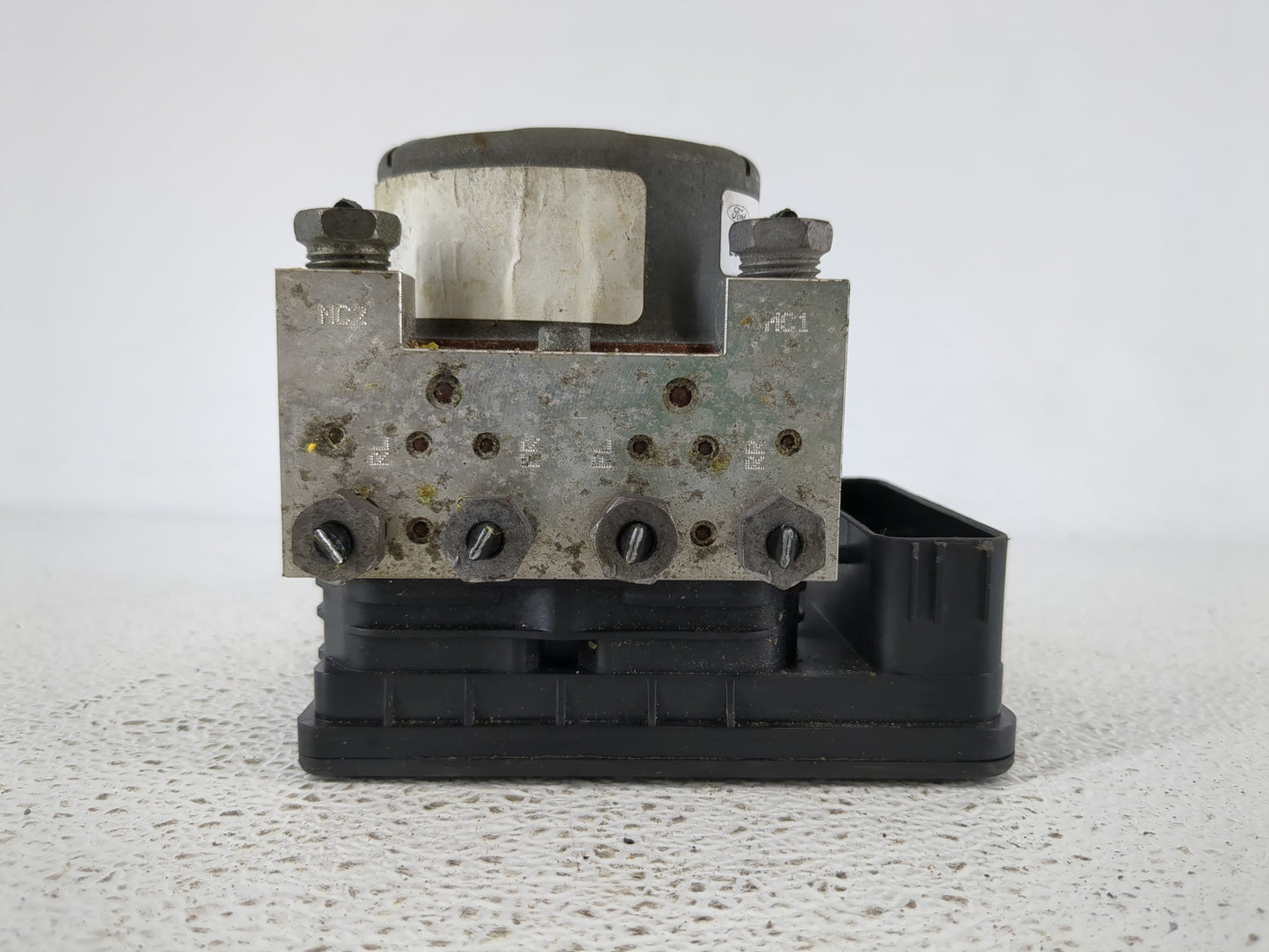 2018 Ford Mustang ABS Pump Control Module Replacement P/N:JR3C-2B373-AB Fits OEM Used Auto Parts - Oemusedautoparts1.com