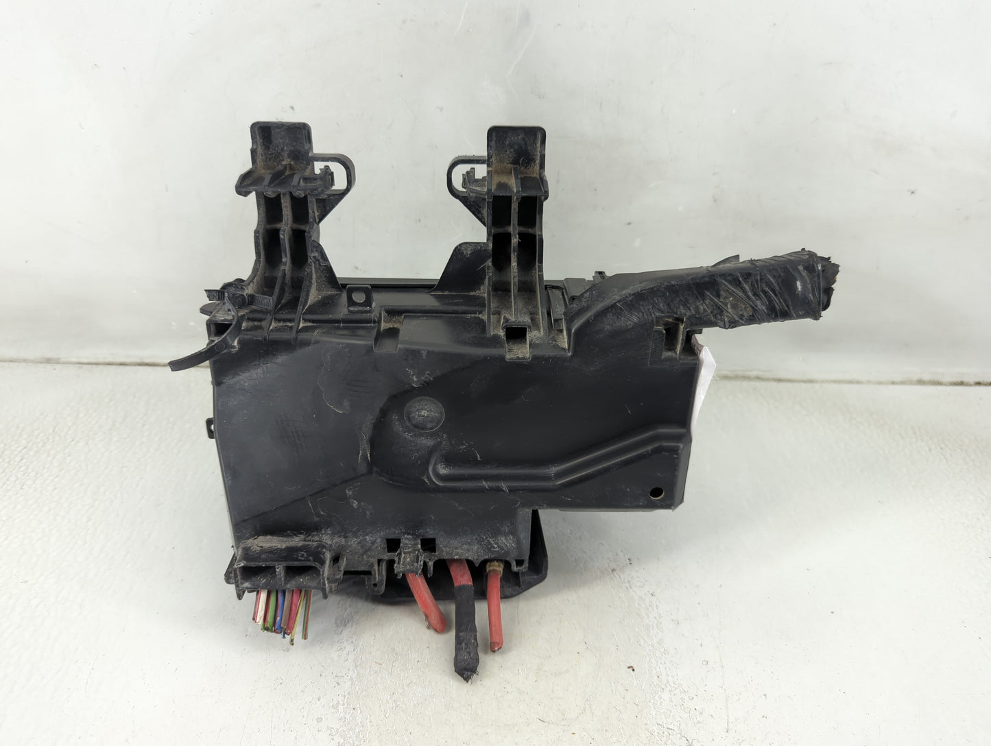 2018-2019 Ford Mustang Fusebox Fuse Box Panel Relay Module P/N:4830 Fits Fits 2018 2019 OEM Used Auto Parts - Oemusedautopar