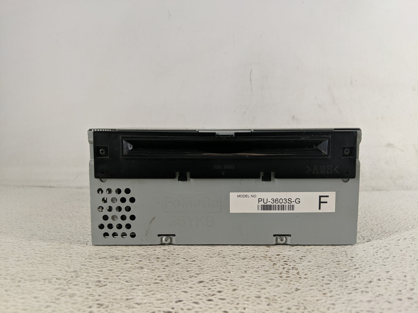 2017-2018 Ford Mustang Radio AM FM Cd Player Receiver Replacement P/N:HR3T-19C107-DC Fits Fits 2017 2018 OEM Used Auto Parts