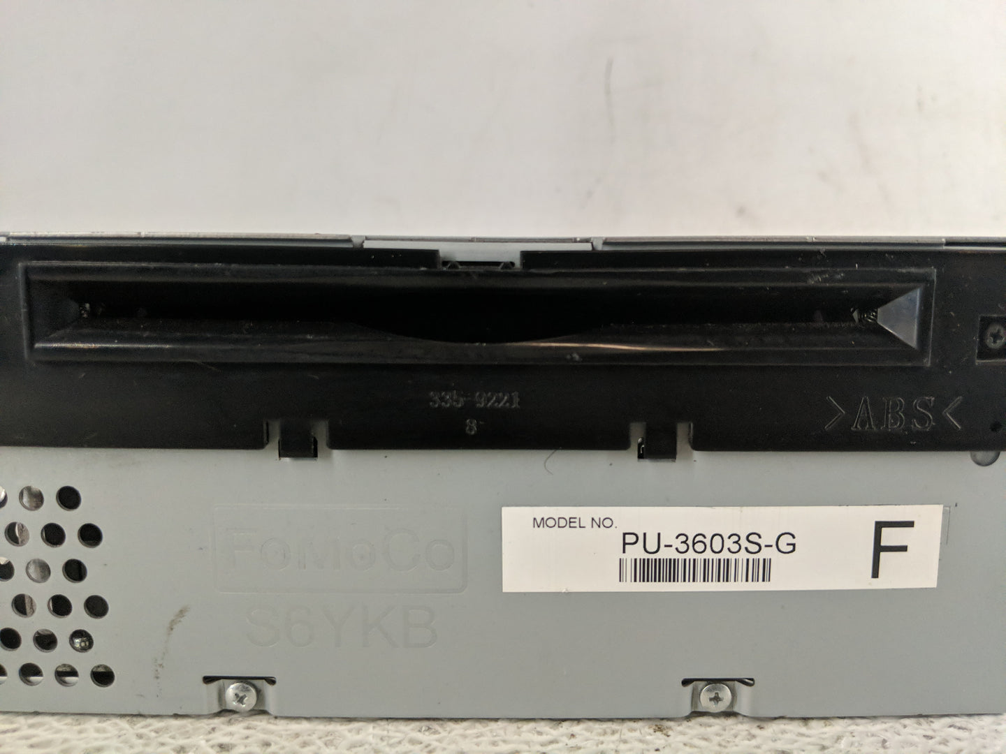 2017-2018 Ford Mustang Radio AM FM Cd Player Receiver Replacement P/N:HR3T-19C107-DC Fits Fits 2017 2018 OEM Used Auto Parts