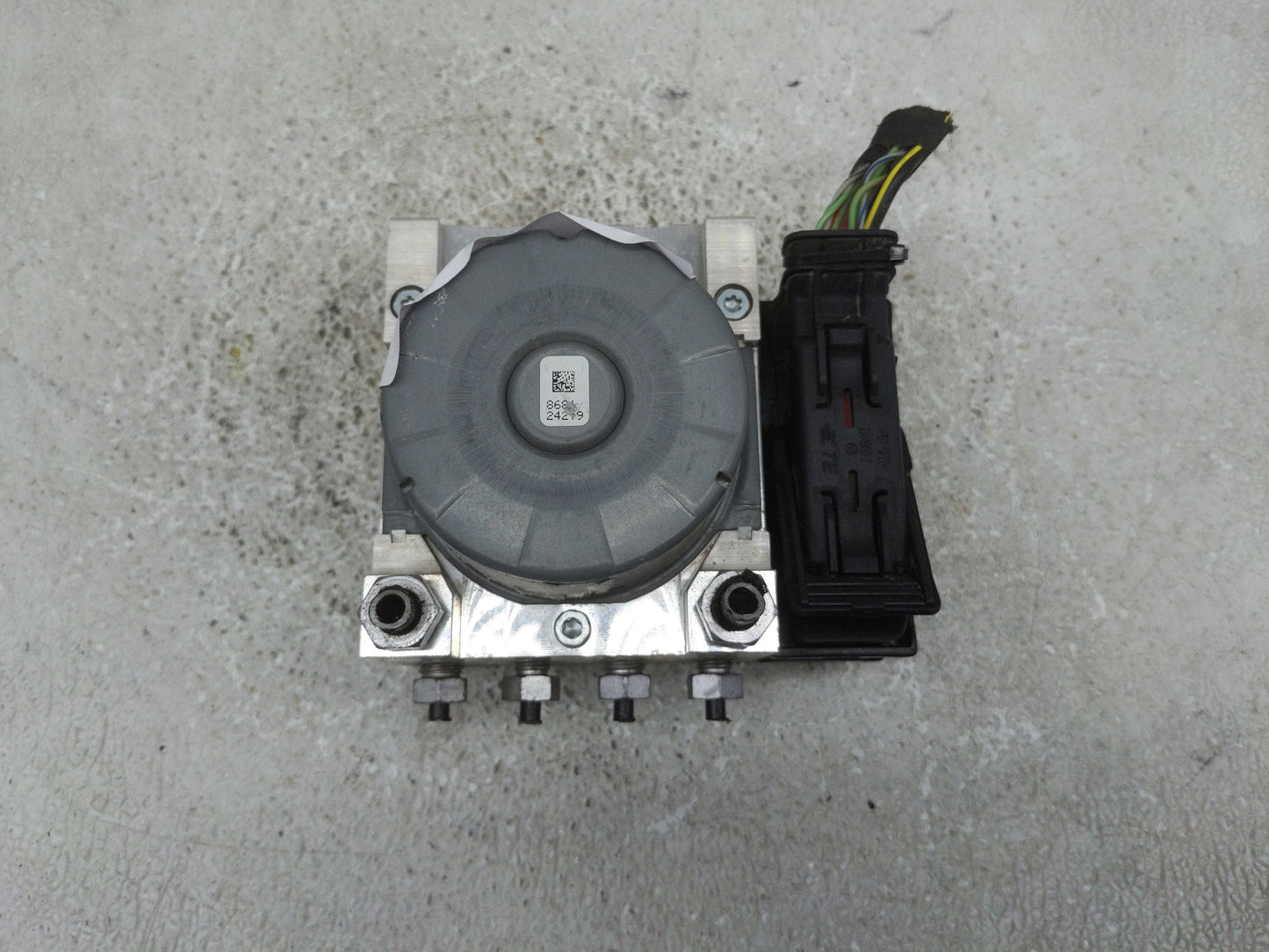 2018 Ford Mustang ABS Pump Control Module Replacement P/N:JR3C-2B373-AB Fits OEM Used Auto Parts - Oemusedautoparts1.com