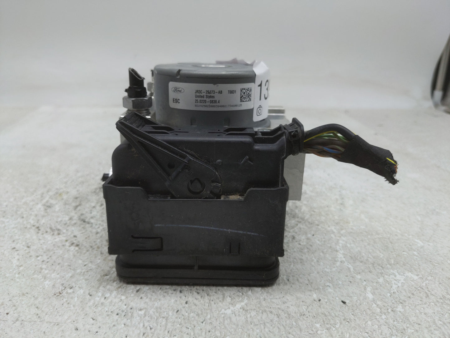 2018 Ford Mustang ABS Pump Control Module Replacement P/N:JR3C-2B373-AB Fits OEM Used Auto Parts - Oemusedautoparts1.com
