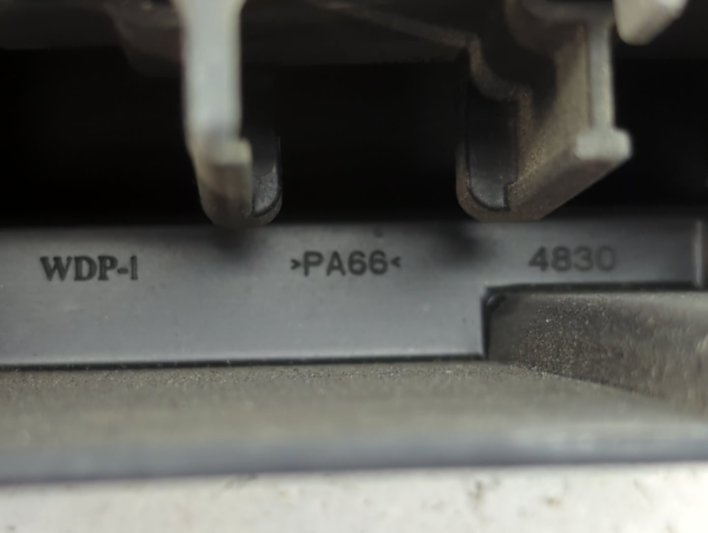2018-2019 Ford Mustang Fusebox Fuse Box Panel Relay Module Fits Fits 2018 2019 OEM Used Auto Parts - Oemusedautoparts1.com