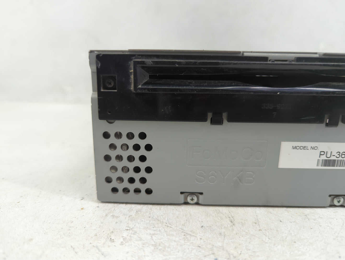 2018 Ford Mustang Radio AM FM Cd Player Receiver Replacement P/N:JR3T-19C107-JA Fits OEM Used Auto Parts - Oemusedautoparts1