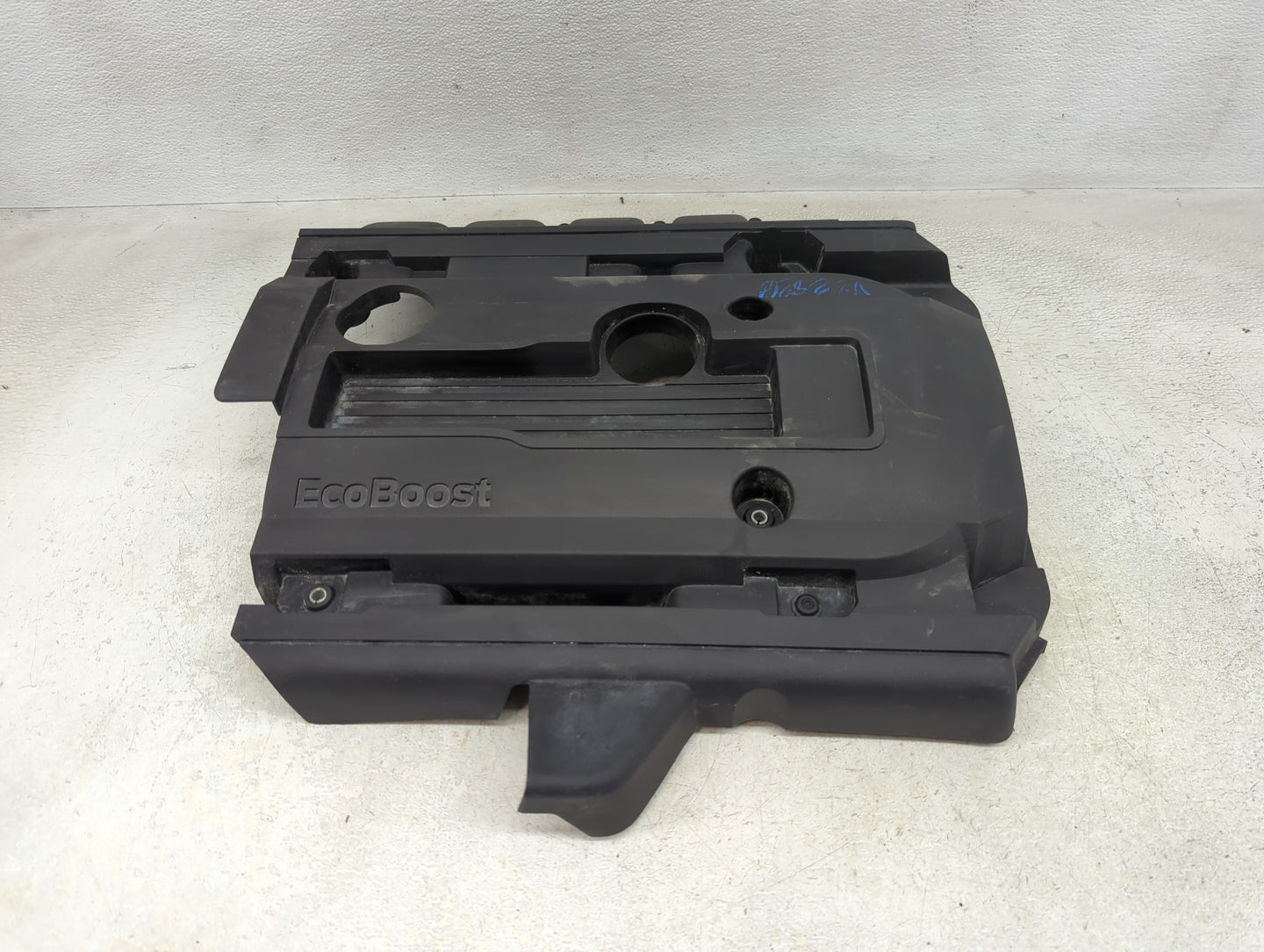 2018 Ford Mustang Engine Cover - Oemusedautoparts1.com
