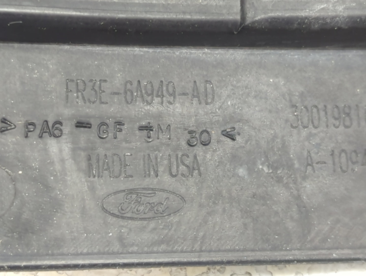2018 Ford Mustang Engine Cover - Oemusedautoparts1.com