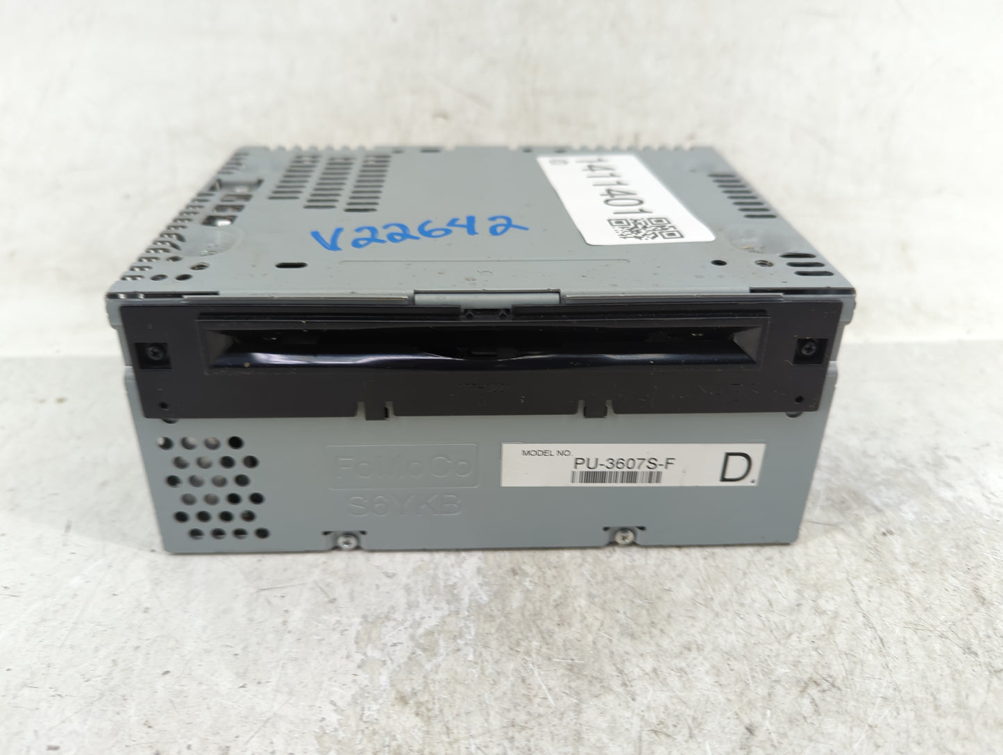 2018 Ford Mustang Radio AM FM Cd Player Receiver Replacement Fits OEM Used Auto Parts - Oemusedautoparts1.com