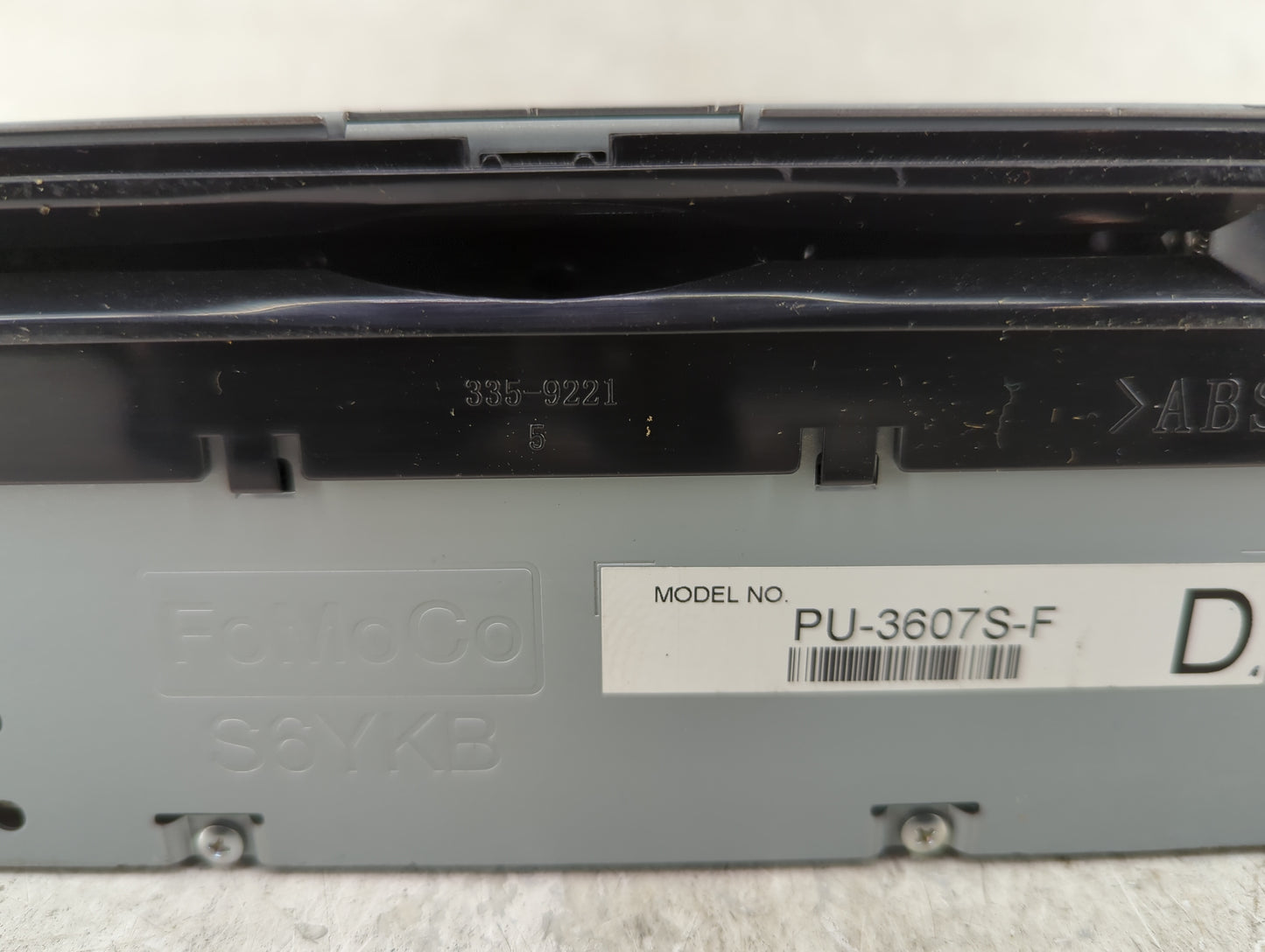 2018 Ford Mustang Radio AM FM Cd Player Receiver Replacement Fits OEM Used Auto Parts - Oemusedautoparts1.com