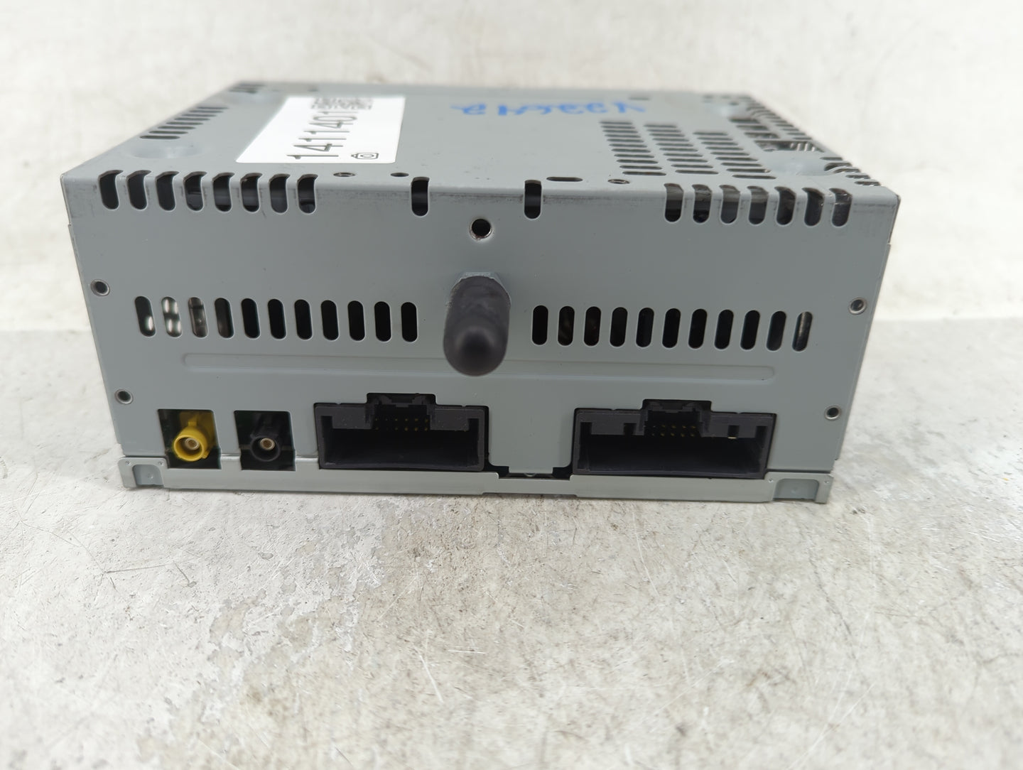 2018 Ford Mustang Radio AM FM Cd Player Receiver Replacement Fits OEM Used Auto Parts - Oemusedautoparts1.com