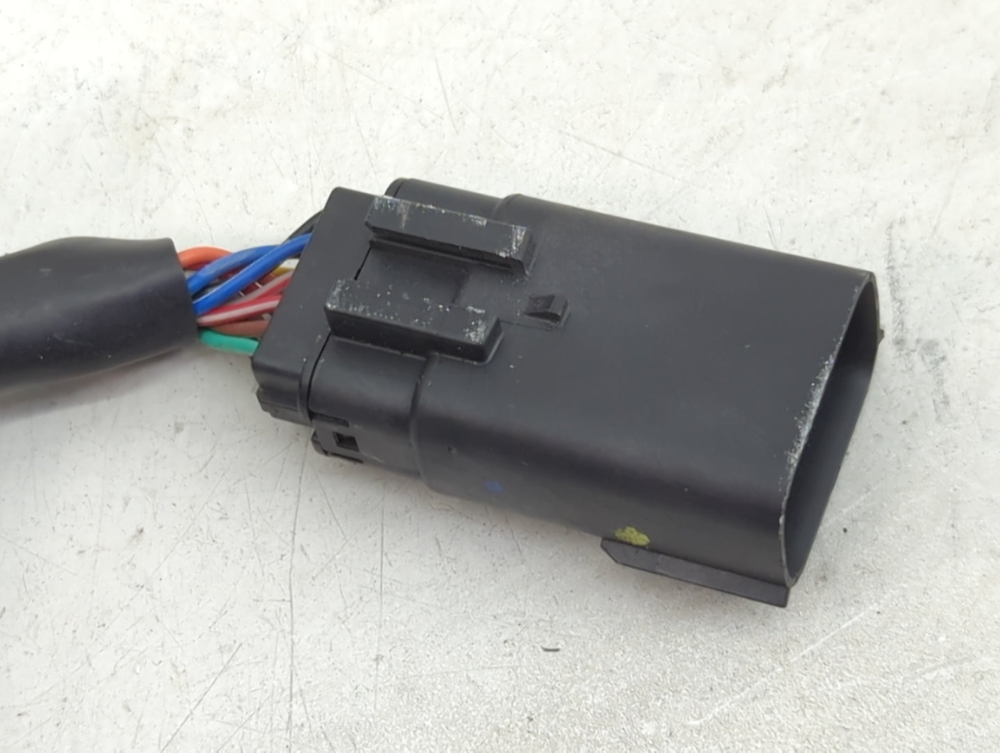 2015-2020 Ford Mustang Driver Side View Mirror - Left Door Mirror OEM Used - Oemusedautoparts1.com