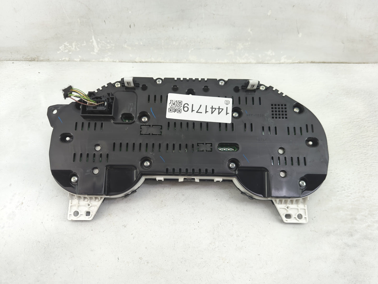 2018 Ford Mustang Instrument Cluster Speedometer Gauges P/N:JR3T-10849-SF MX257540-5675, JR3T-10890-B Fits OEM Used Auto Par