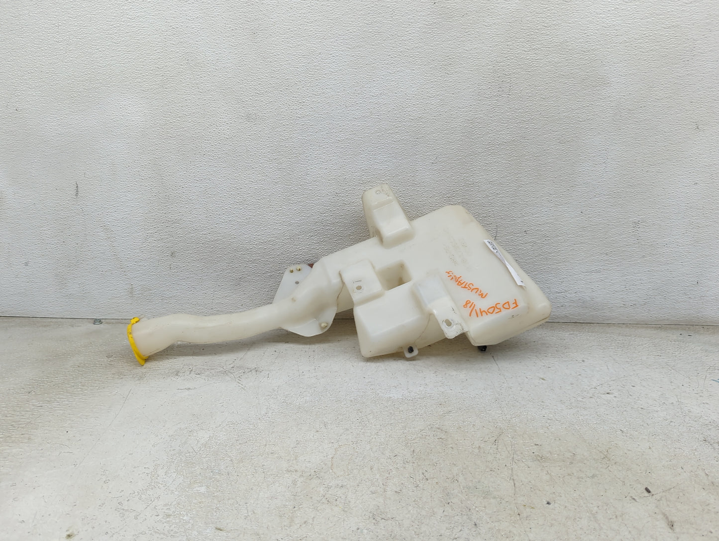 2018-2020 Ford Mustang Windshield Washer Fluid Reservoir Bottle Oem 1474042 - Oemusedautoparts1.com