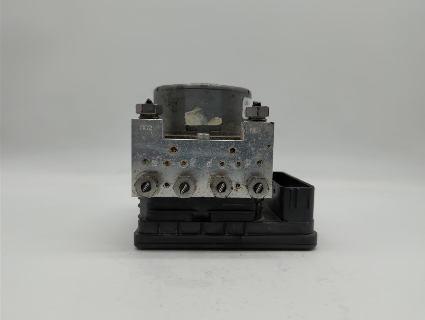 2018 Ford Mustang ABS Pump Control Module Replacement P/N:JR3C-2B373-AB Fits OEM Used Auto Parts - Oemusedautoparts1.com