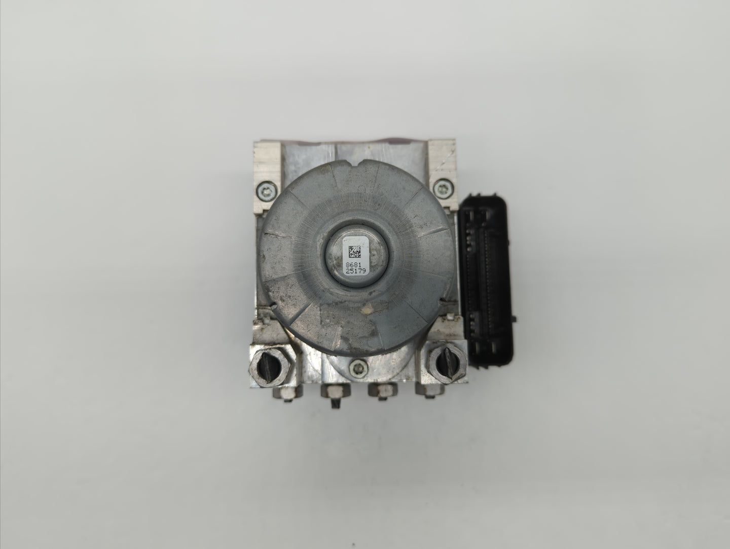 2018 Ford Mustang ABS Pump Control Module Replacement P/N:JR3C-2B373-AB Fits OEM Used Auto Parts - Oemusedautoparts1.com