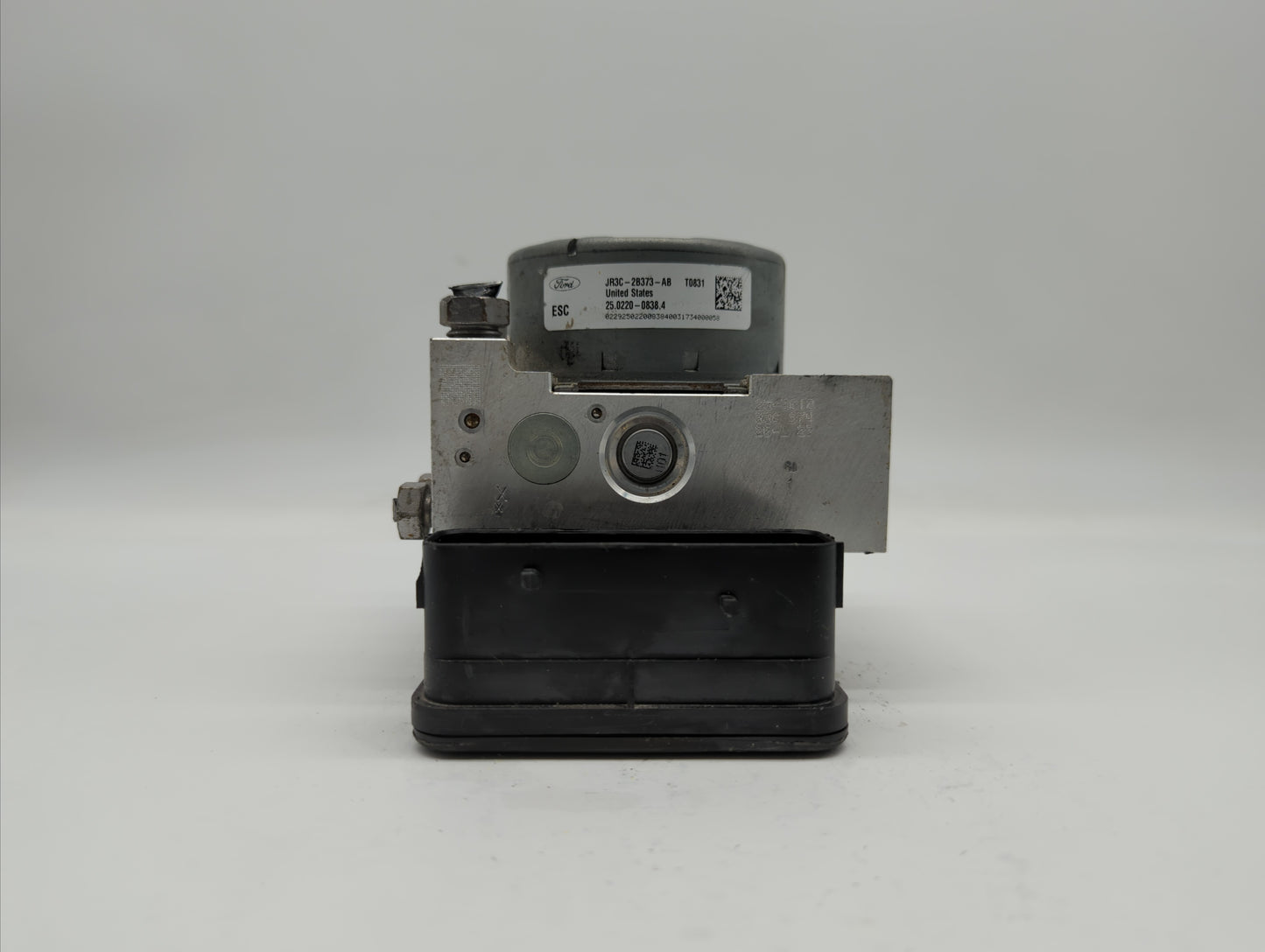 2018 Ford Mustang ABS Pump Control Module Replacement P/N:JR3C-2B373-AB Fits OEM Used Auto Parts - Oemusedautoparts1.com
