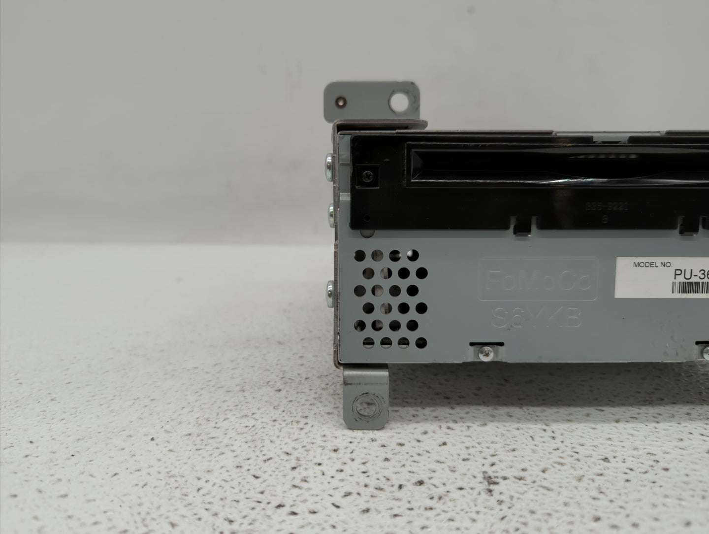 2018 Ford Mustang Radio AM FM Cd Player Receiver Replacement Fits OEM Used Auto Parts - Oemusedautoparts1.com