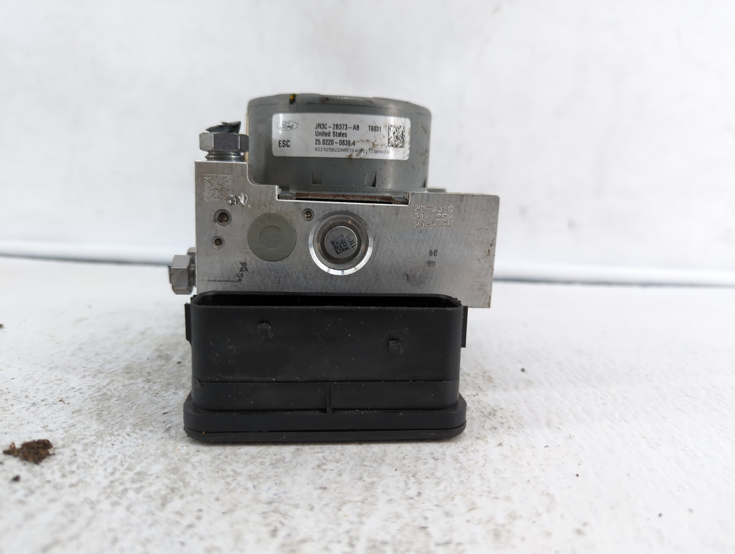 2018 Ford Mustang ABS Pump Control Module Replacement P/N:JR3C-2B373-AB Fits OEM Used Auto Parts - Oemusedautoparts1.com