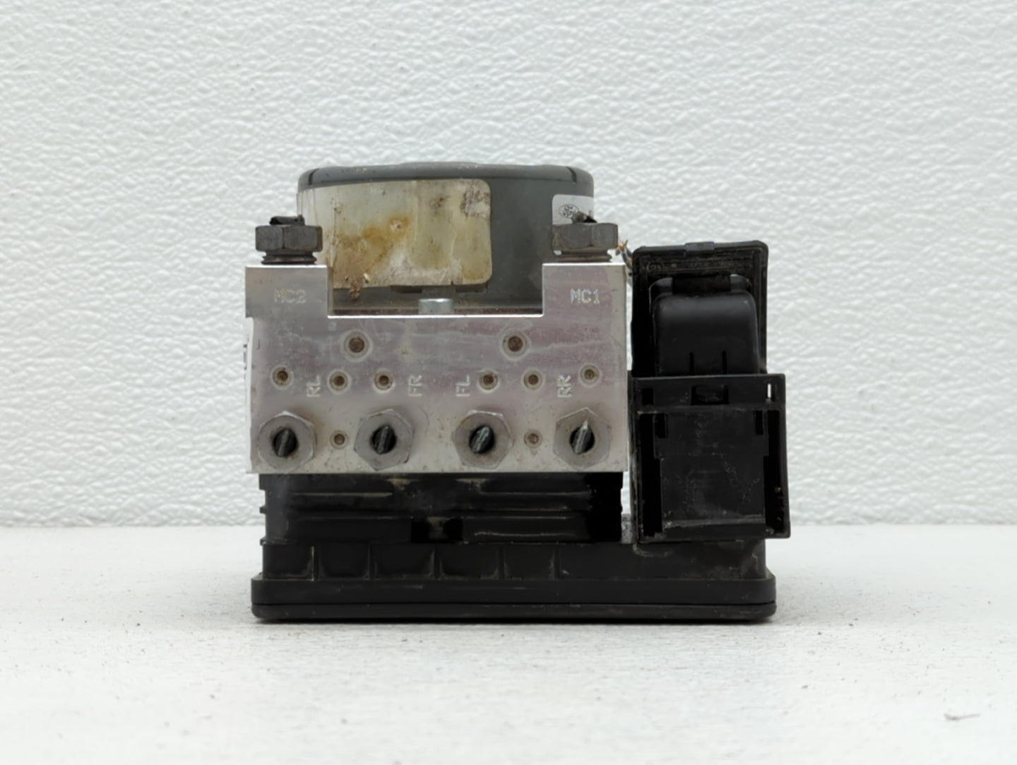 2018 Ford Mustang ABS Pump Control Module Replacement P/N:JR3C-2B373-AB Fits OEM Used Auto Parts - Oemusedautoparts1.com