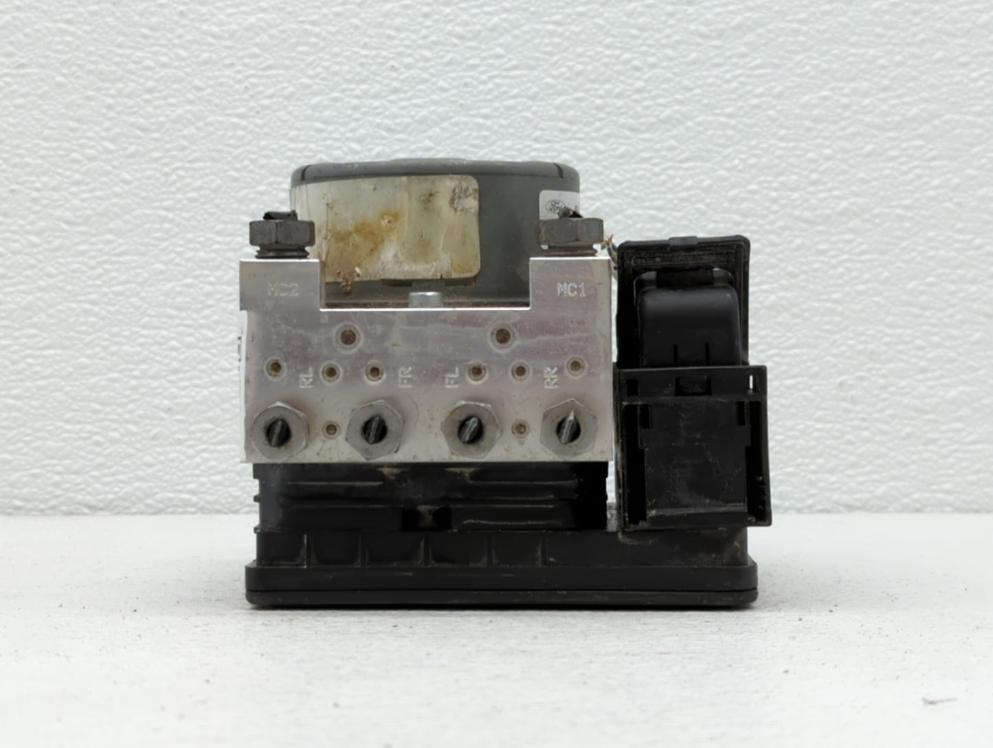 2018 Ford Mustang ABS Pump Control Module Replacement P/N:JR3C-2B373-AB Fits OEM Used Auto Parts - Oemusedautoparts1.com