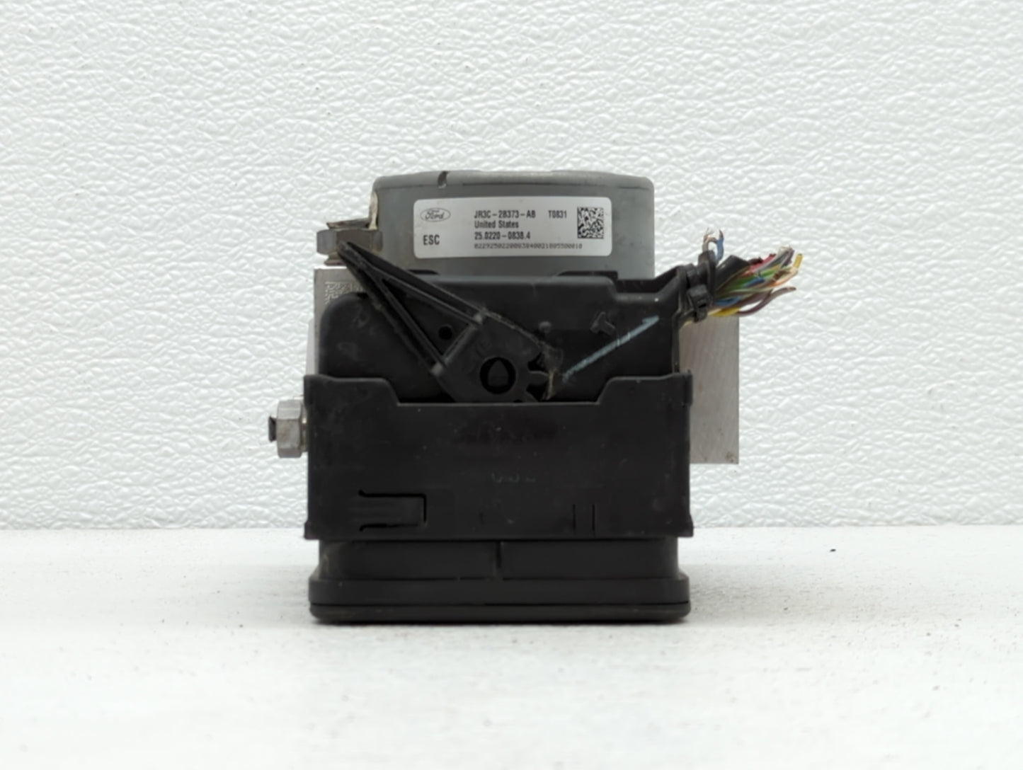 2018 Ford Mustang ABS Pump Control Module Replacement P/N:JR3C-2B373-AB Fits OEM Used Auto Parts - Oemusedautoparts1.com