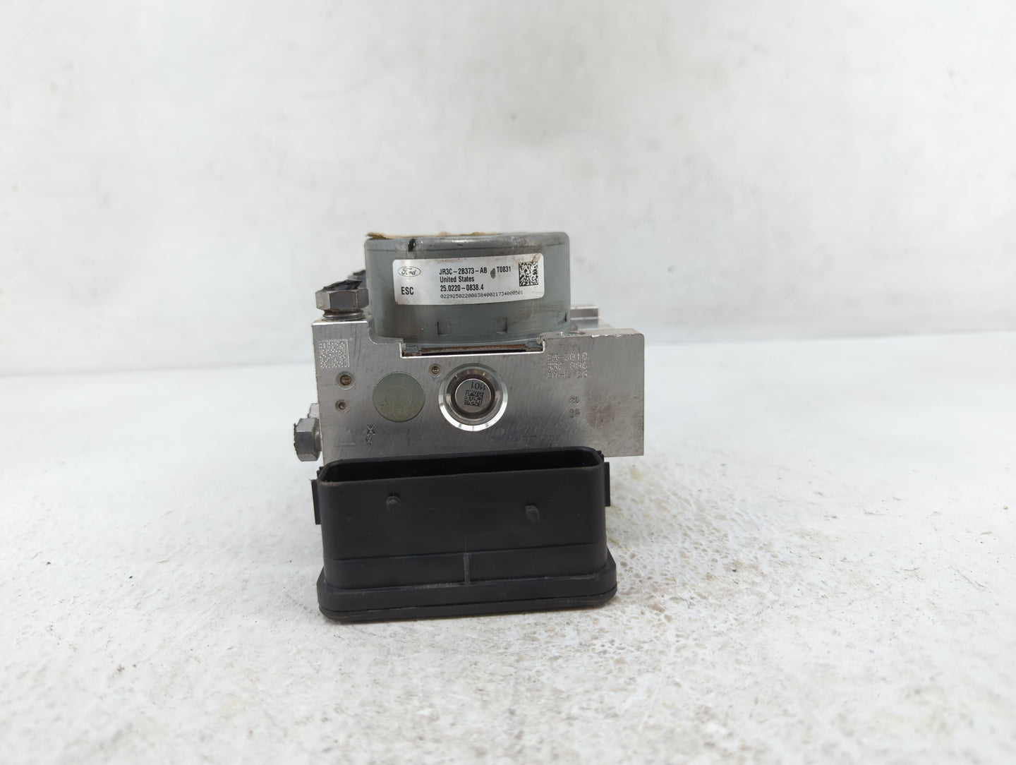 2018 Ford Mustang ABS Pump Control Module Replacement P/N:JR3C-2B373-AB Fits OEM Used Auto Parts - Oemusedautoparts1.com