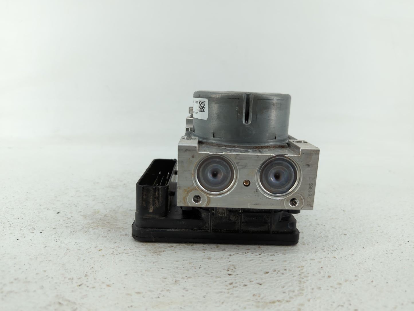 2018 Ford Mustang ABS Pump Control Module Replacement P/N:JR3C-2B373-AB Fits OEM Used Auto Parts - Oemusedautoparts1.com