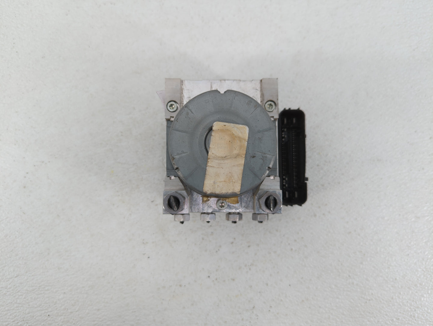 2018 Ford Mustang ABS Pump Control Module Replacement P/N:JR3C-2B373-AB Fits OEM Used Auto Parts - Oemusedautoparts1.com